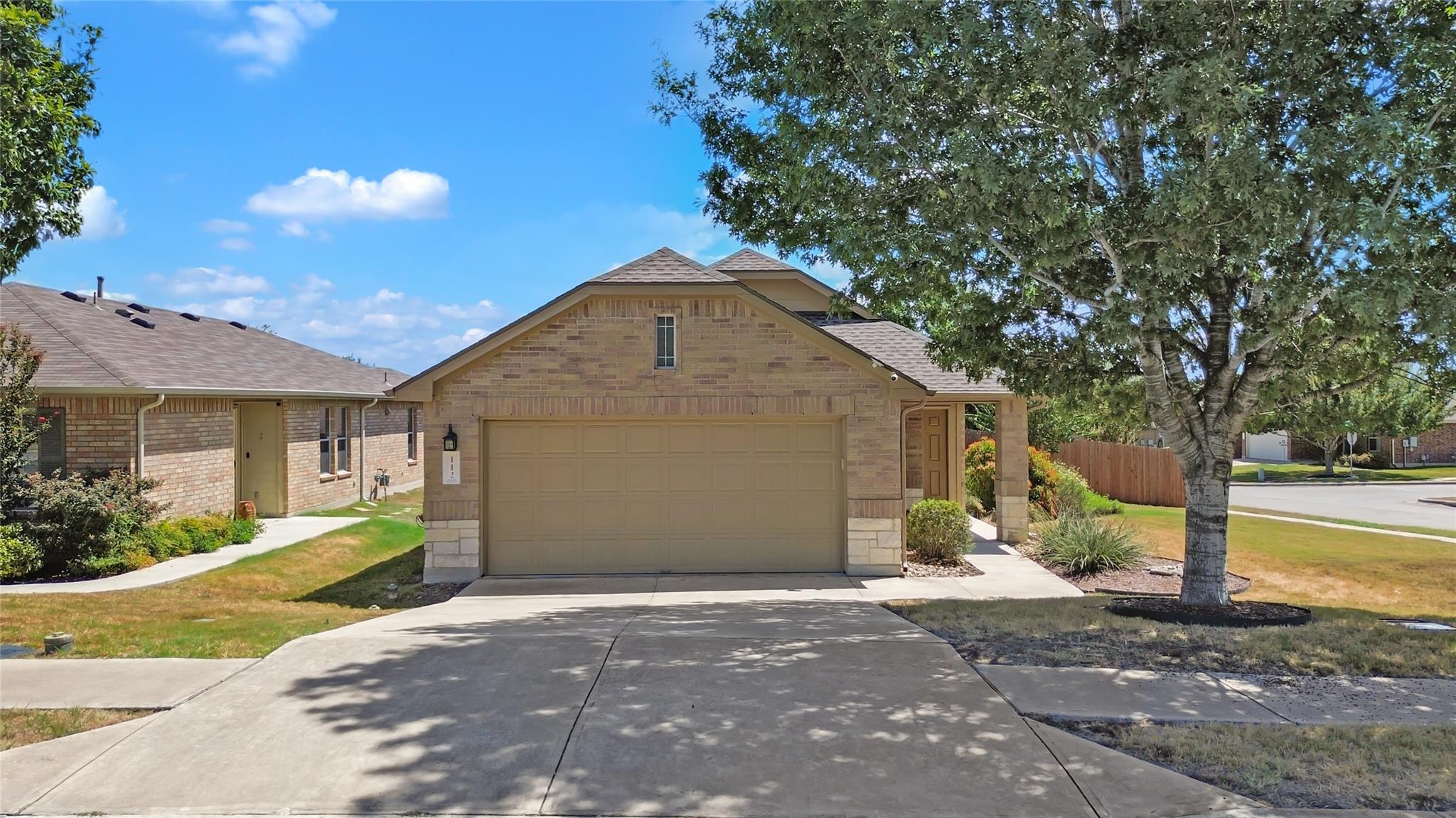 112  Willow Leaf Ln, photo 2