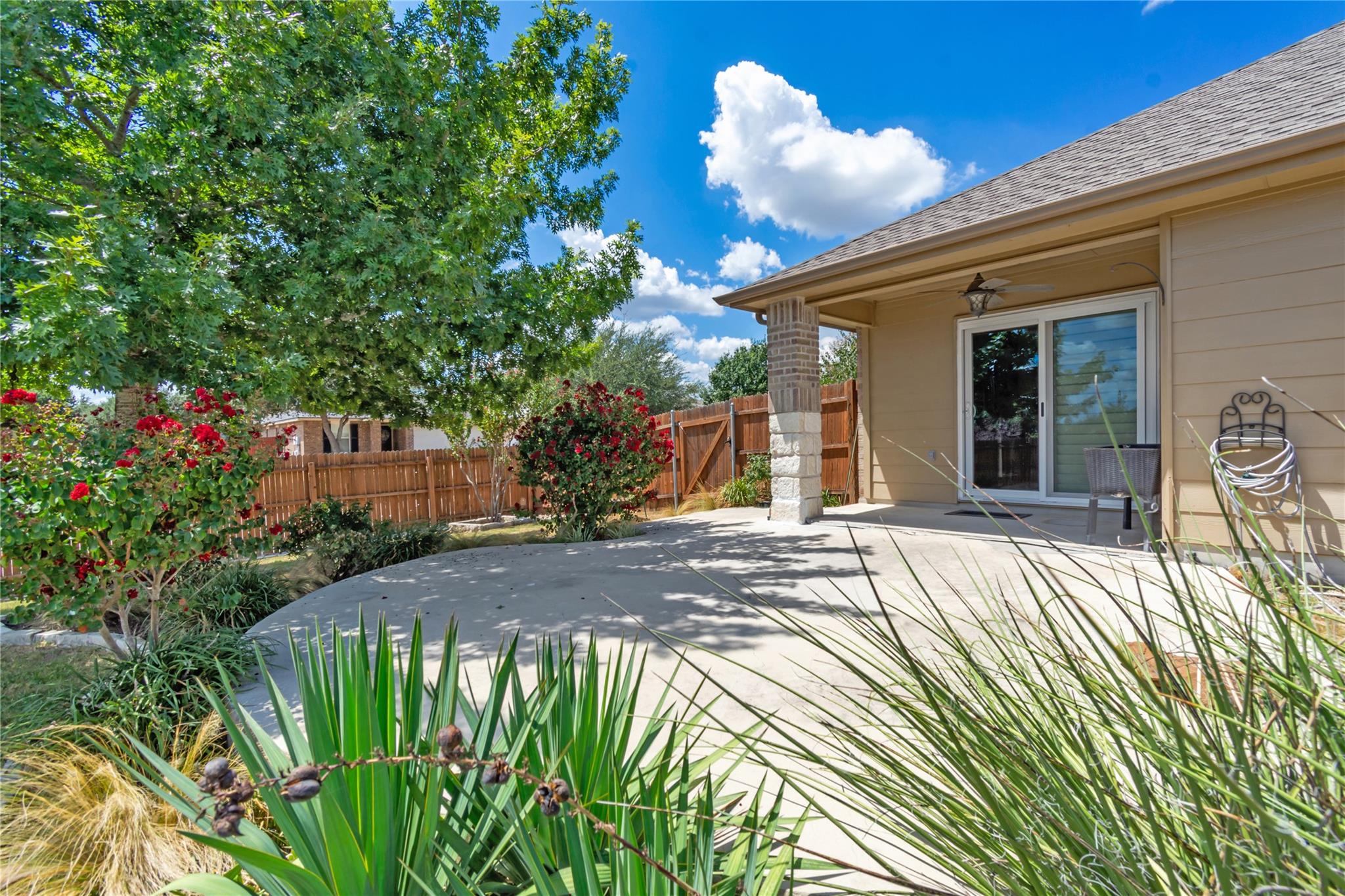 112  Willow Leaf Ln, photo 3