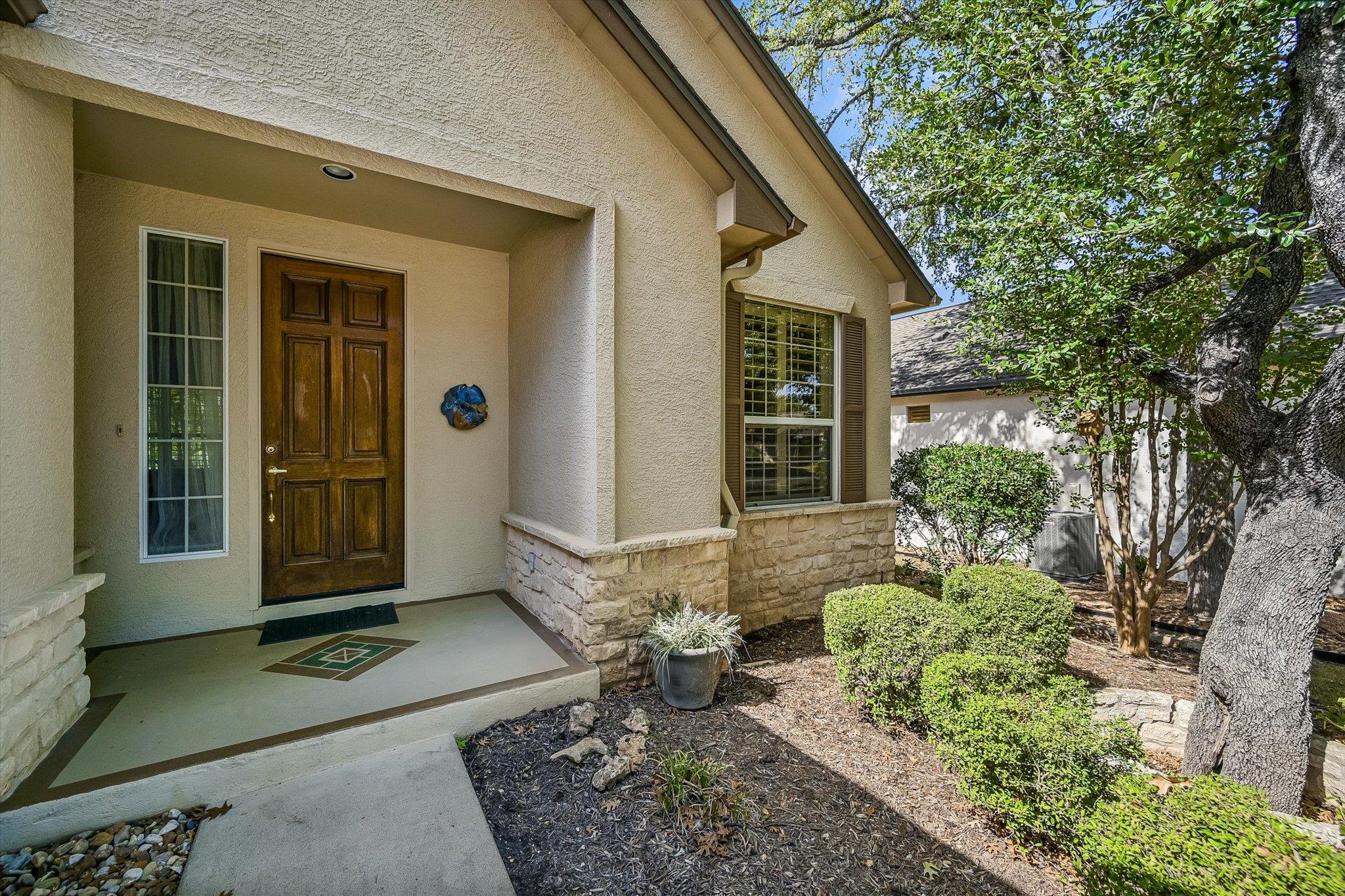 112  Warbler Way, photo 3