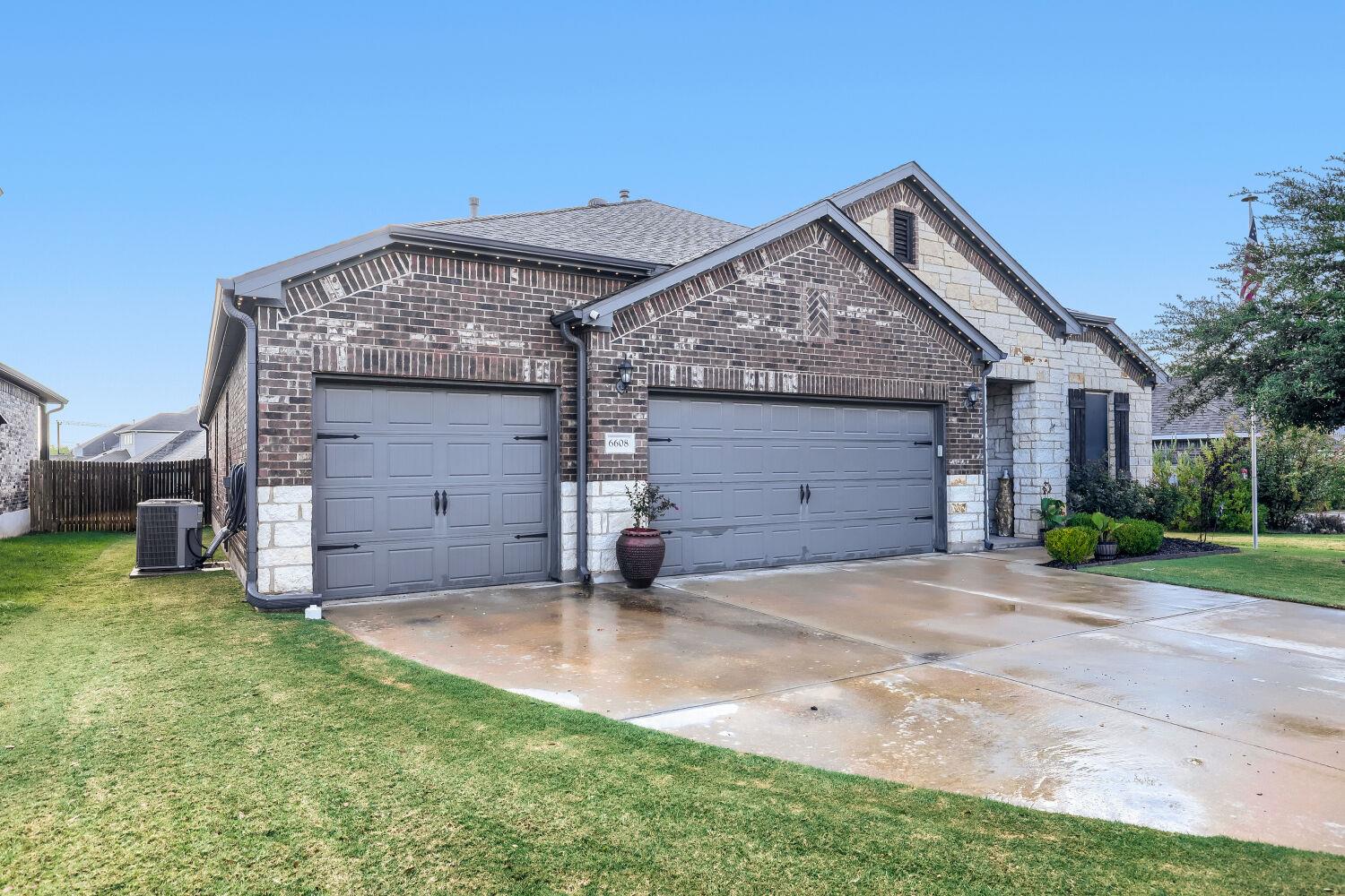6608  Casiano Cv, photo 2