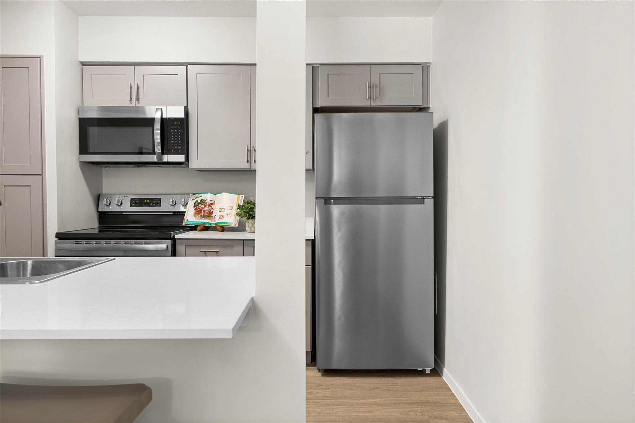 1500  Northwest Blvd  #411, photo 5