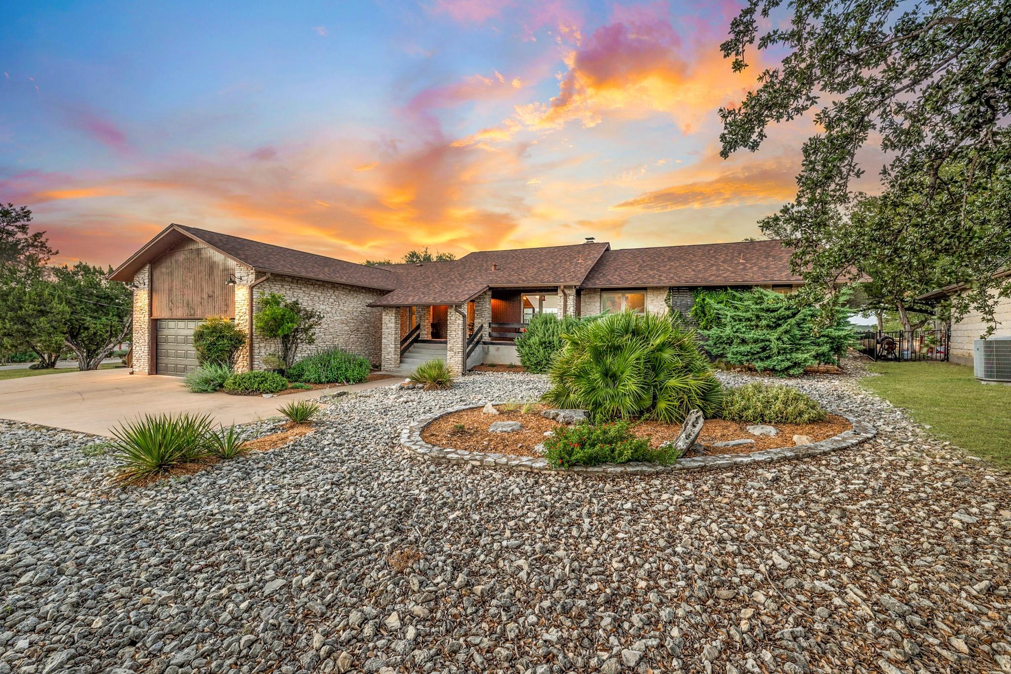 21206  National Dr, photo 2