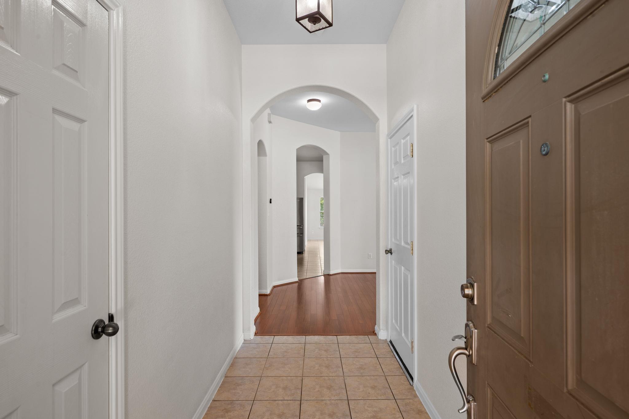 882  Shadow Creek Blvd, photo 2
