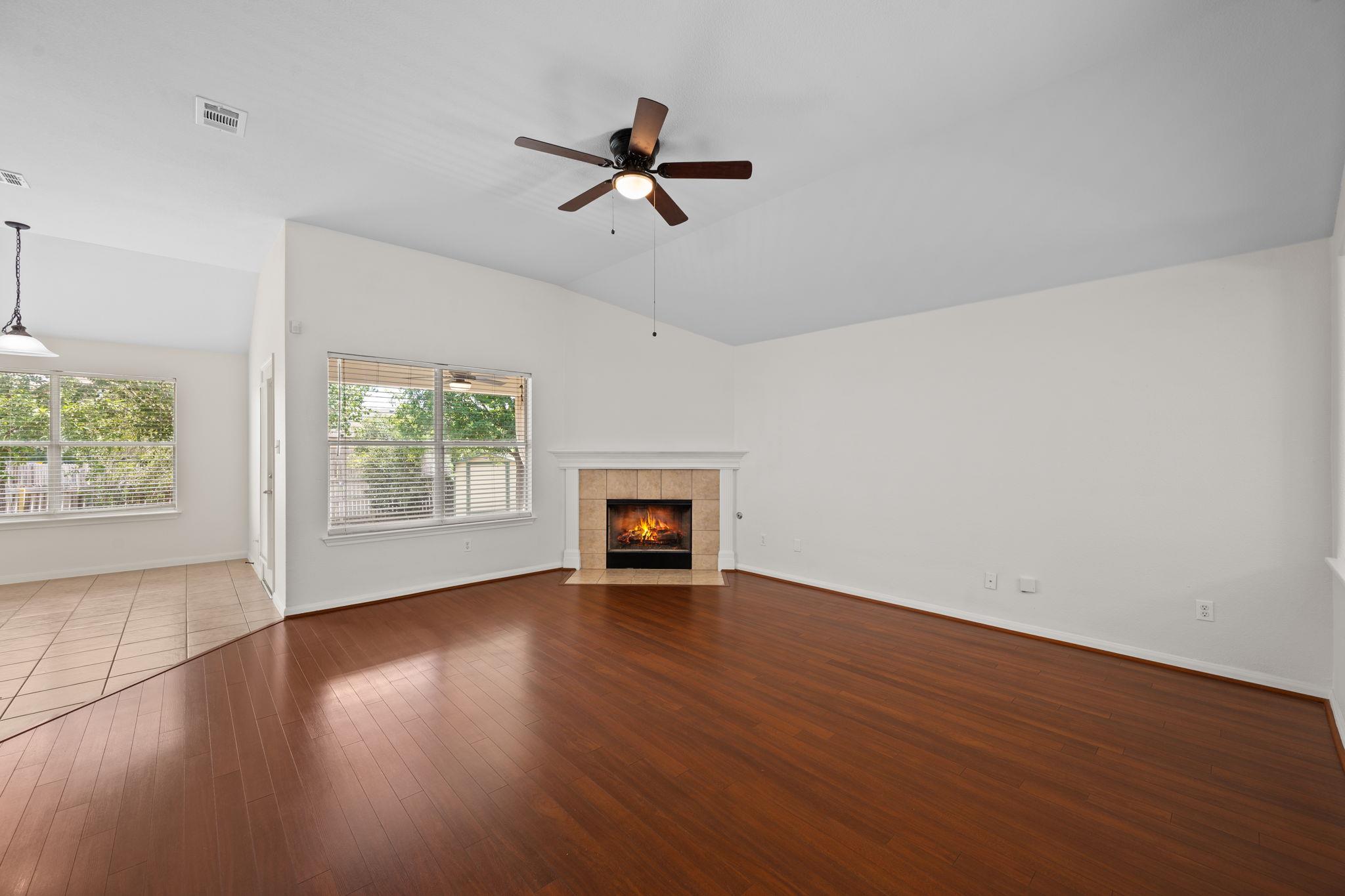 882  Shadow Creek Blvd, photo 5