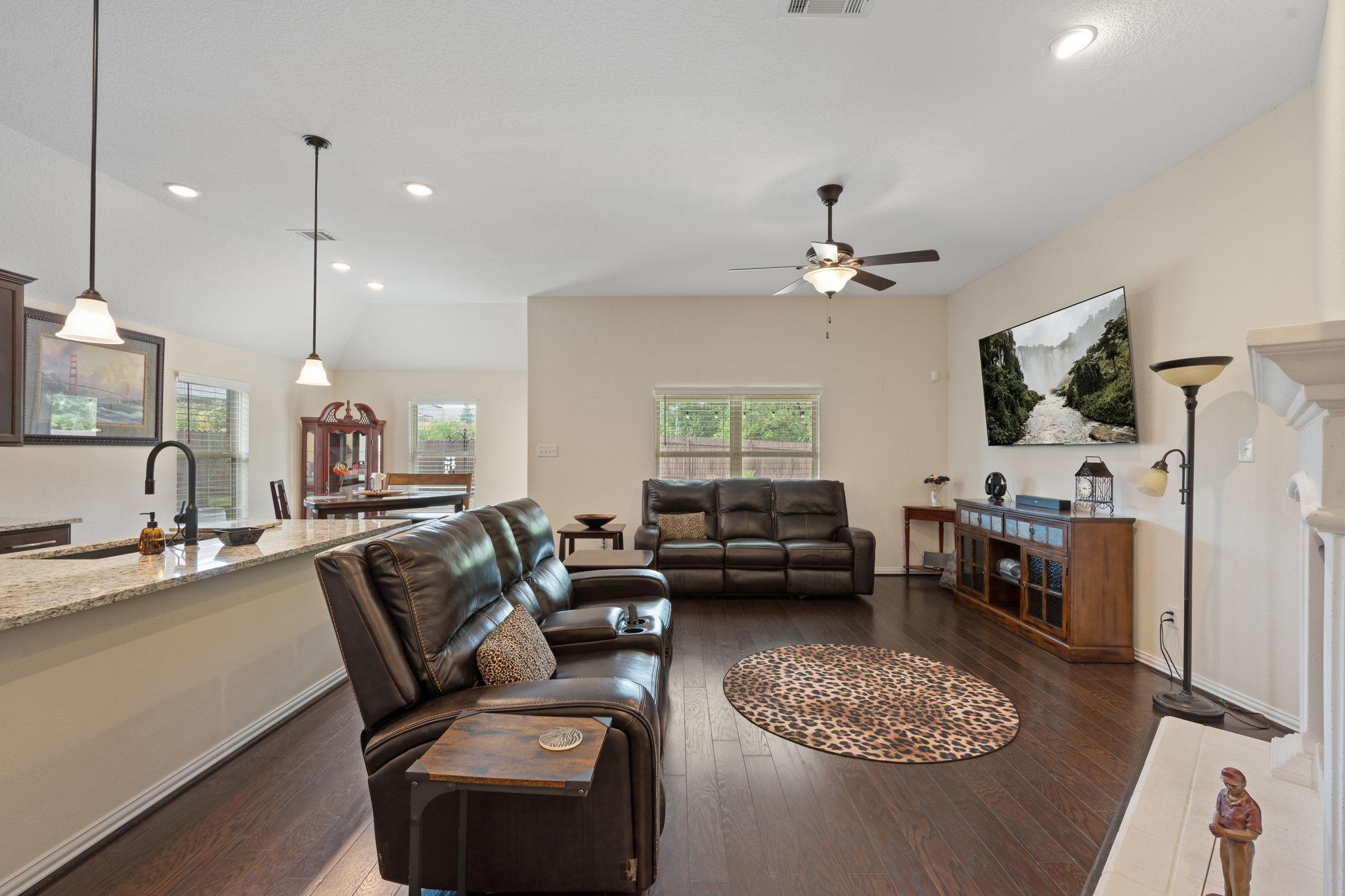 234  Freeman Ranch St, photo 4