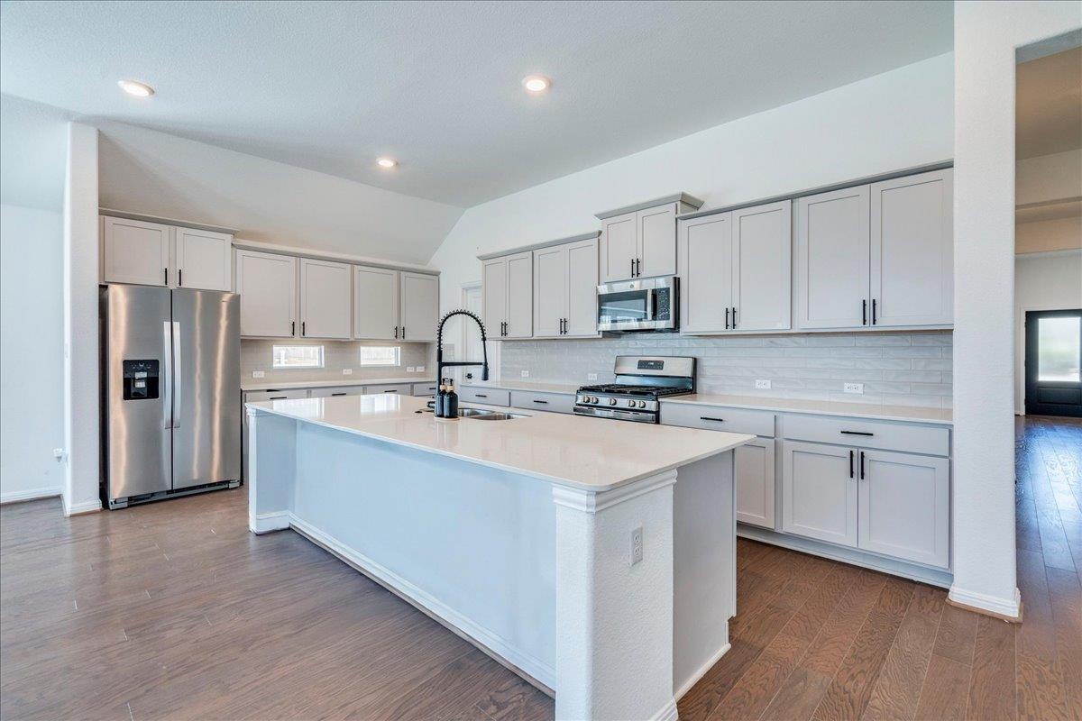 112  Ray Ct, photo 4