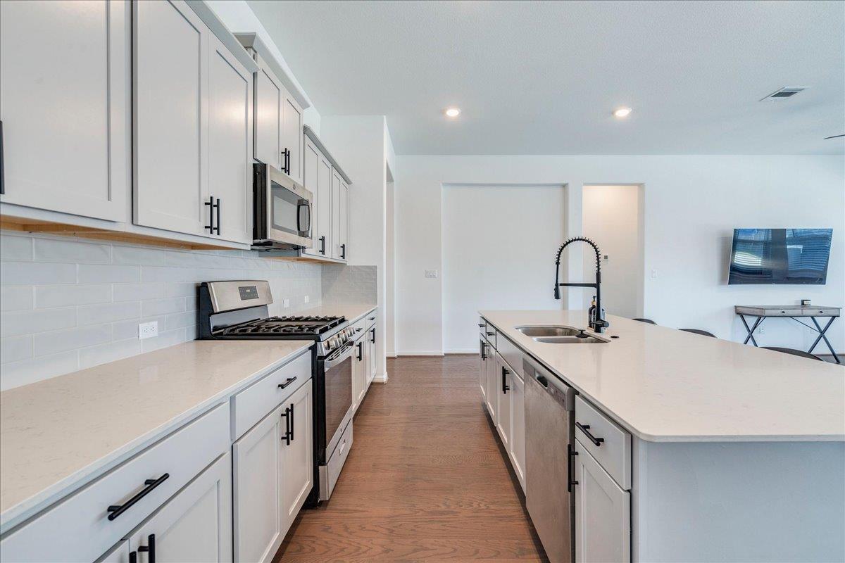 112  Ray Ct, photo 7