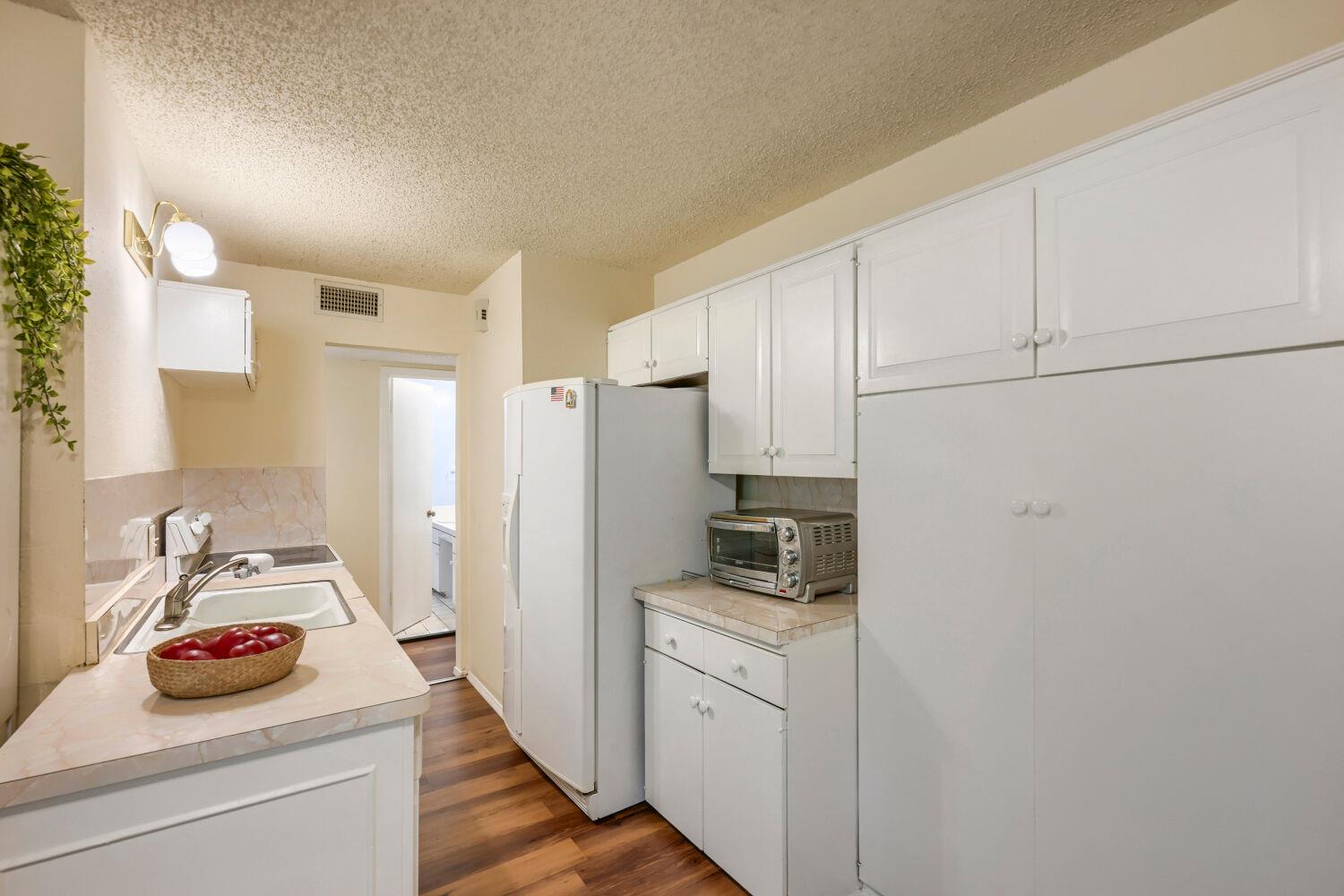 909 E Oltorf St  #201, photo 8