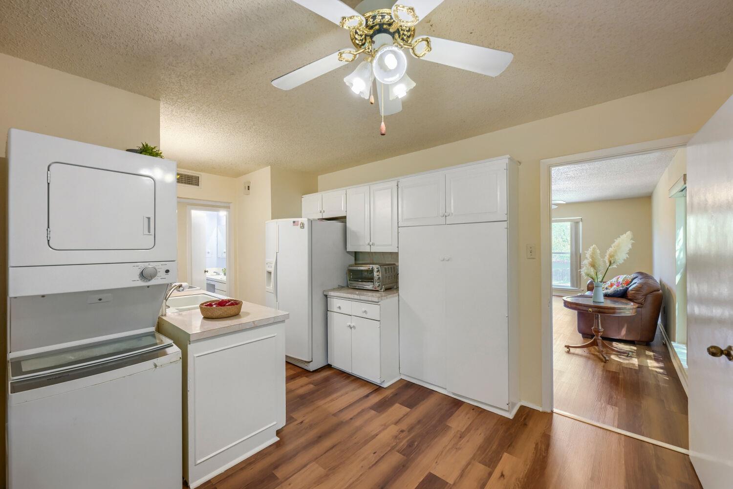 909 E Oltorf St  #201, photo 9