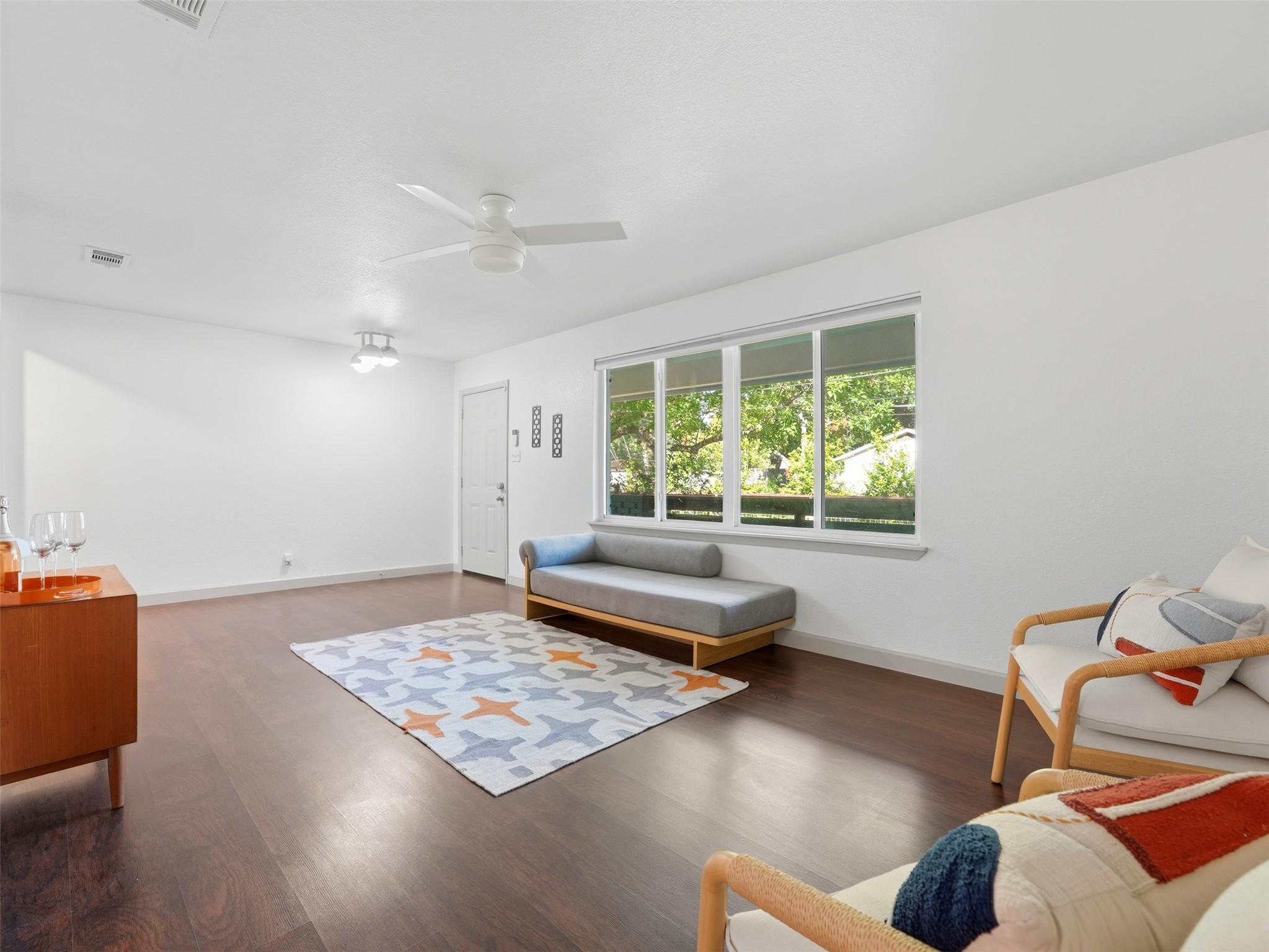 5607  Berkman Dr, photo 7