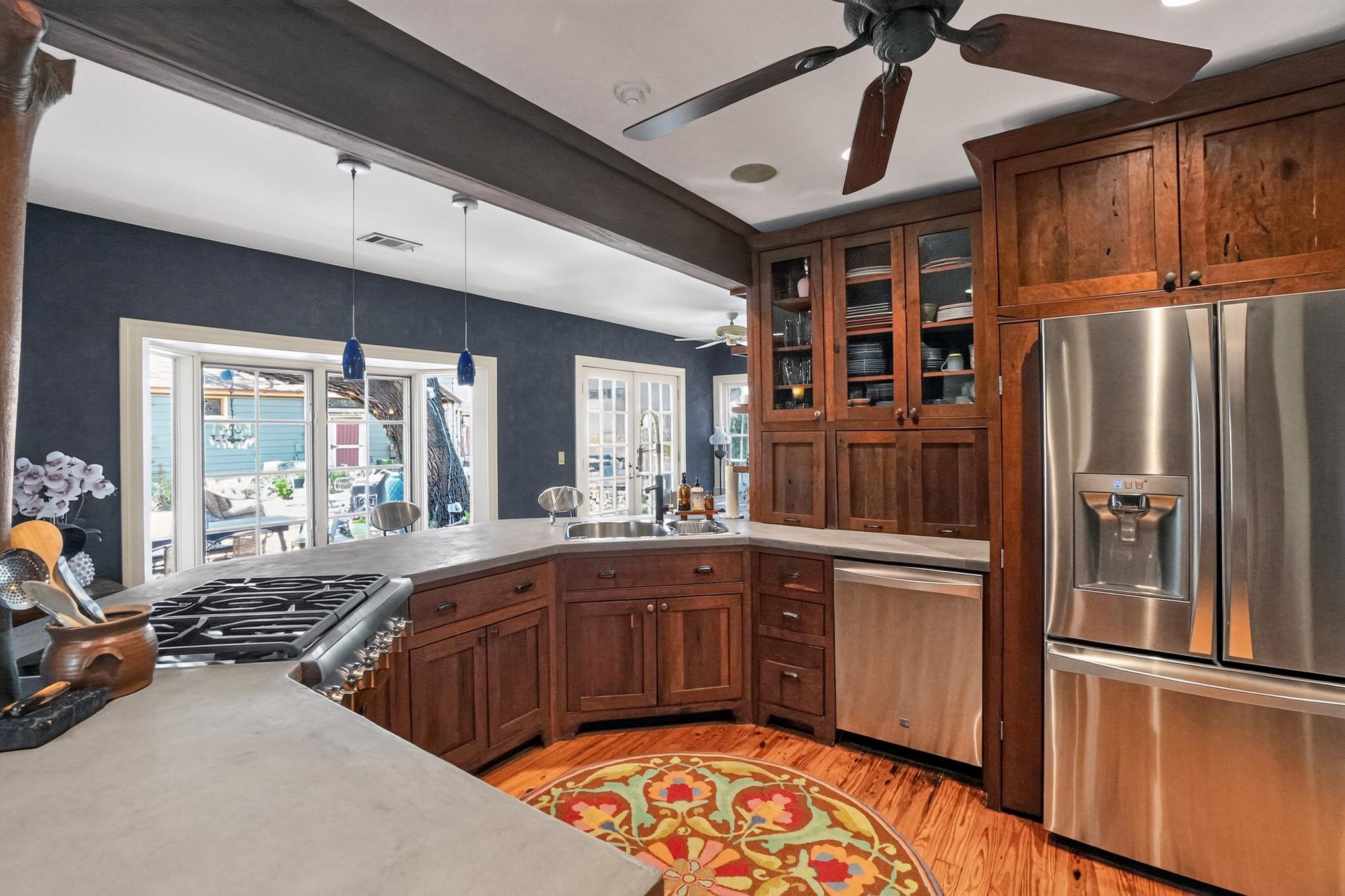 221  Park Ln, photo 4