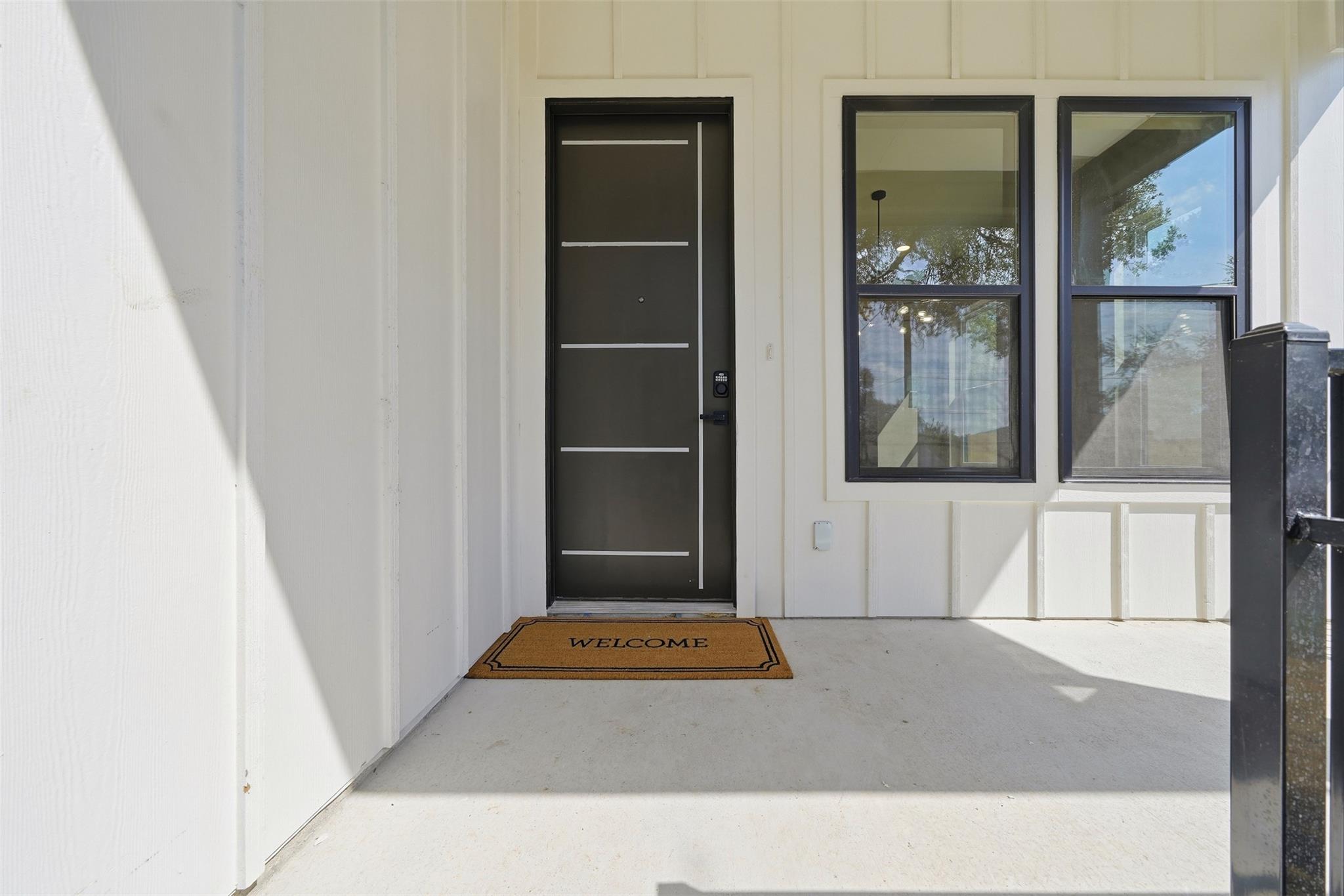 22008  Plockton Dr, photo 2