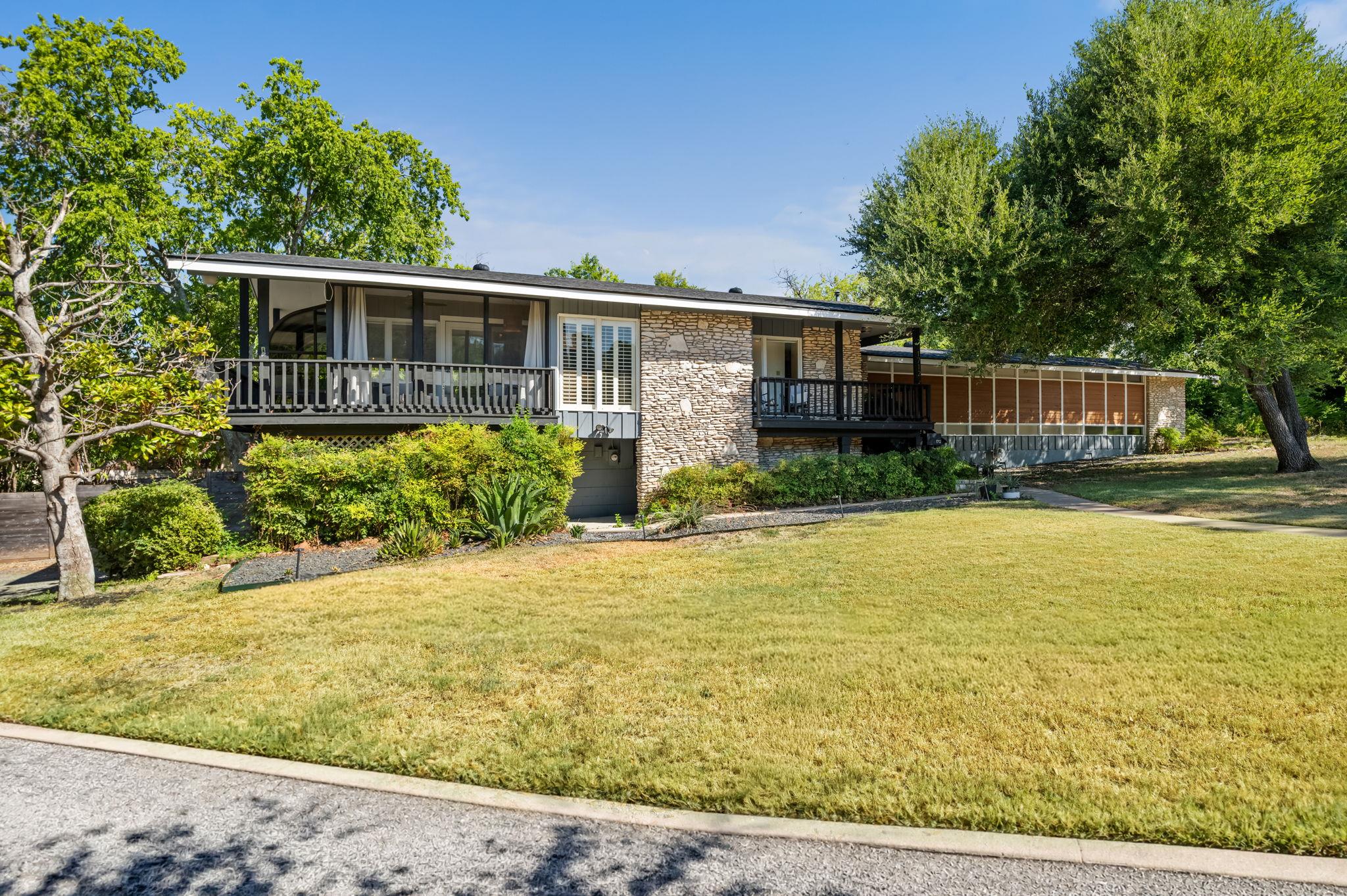 1712  McCoy Pl, photo 3
