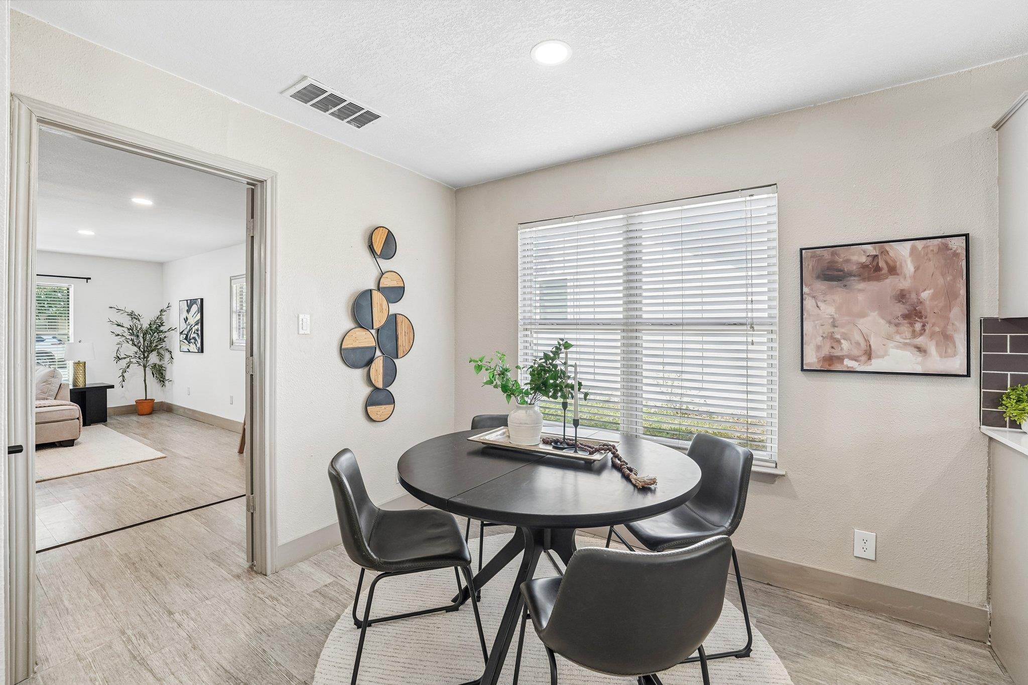 704  Buckingham Pl, photo 3