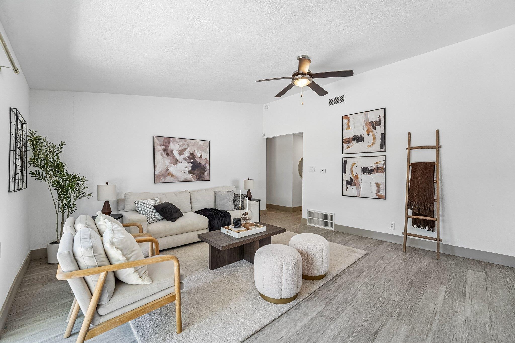 704  Buckingham Pl, photo 8