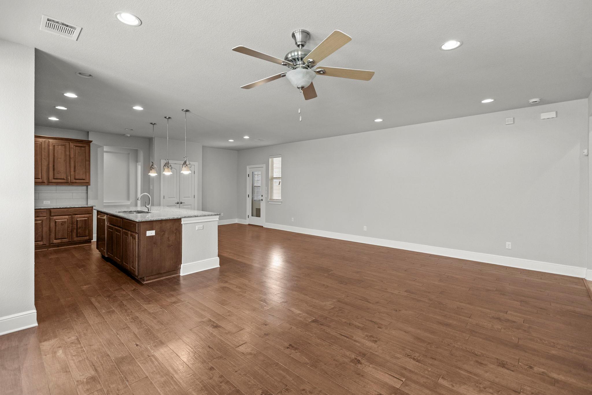205  Cherokee Rose Cir, photo 9