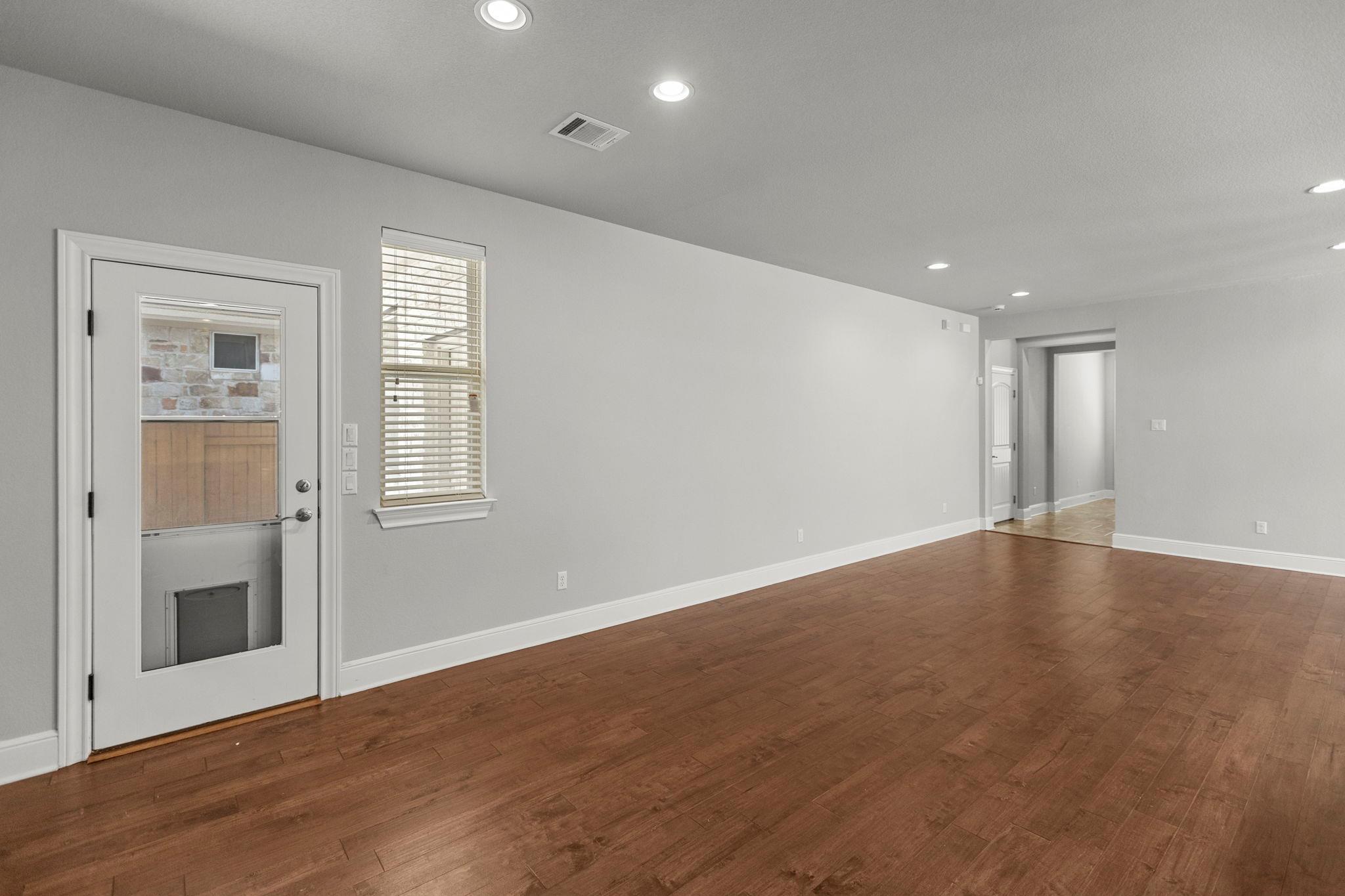 205  Cherokee Rose Cir, photo 10