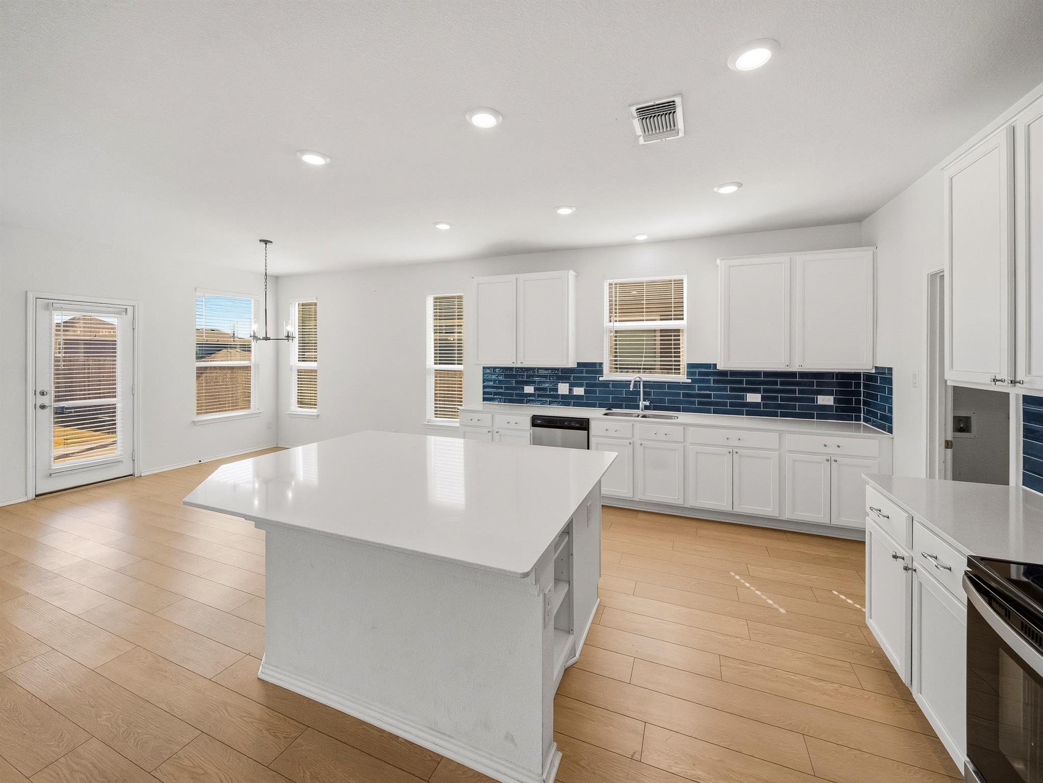 101  Clematis Ct, photo 11