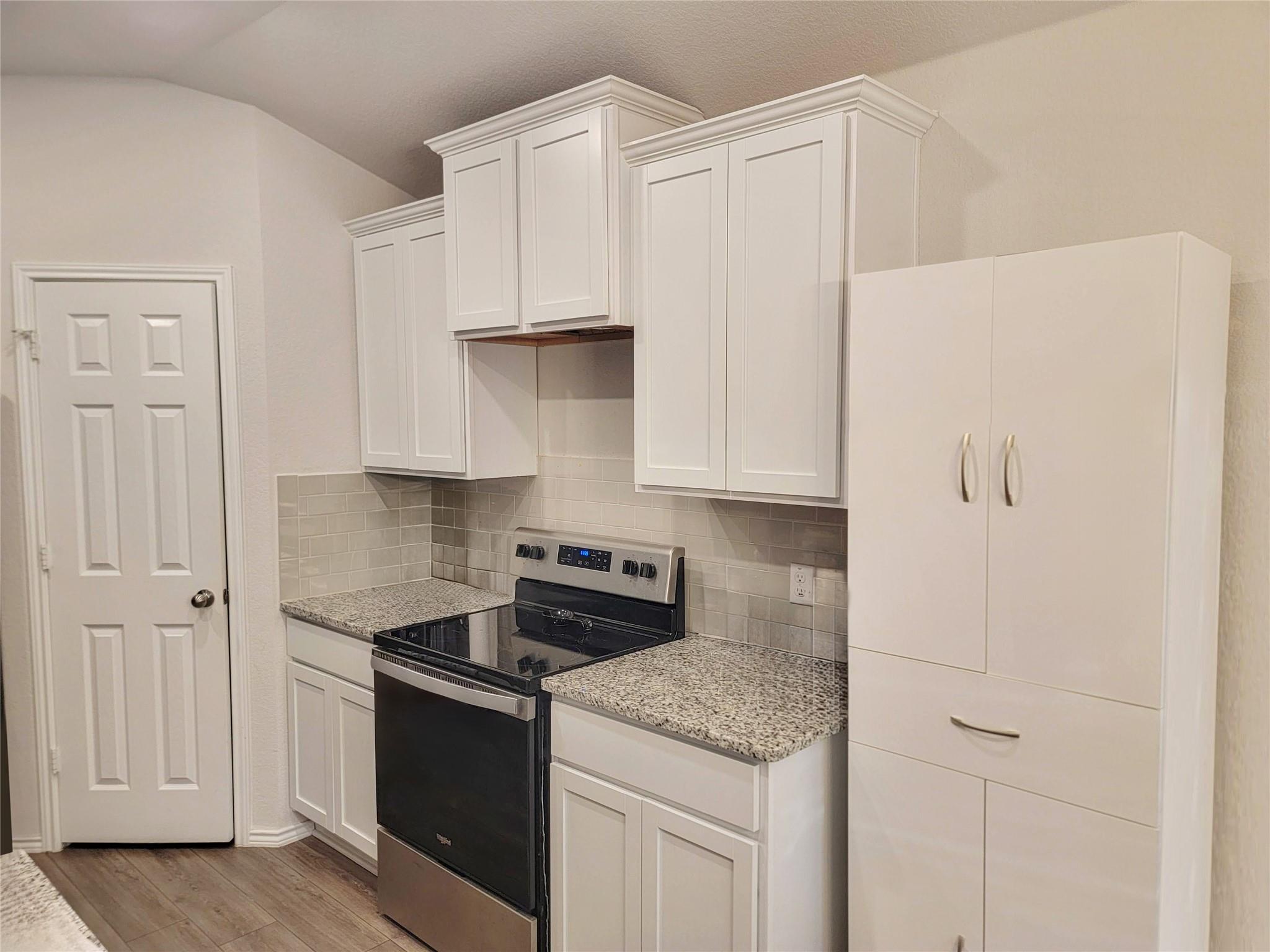 109  Akston Ct, photo 2