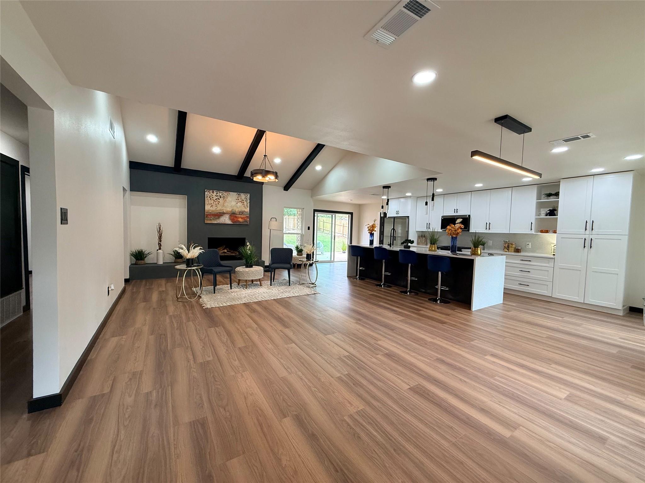 12312  Blue Water Dr, photo 9