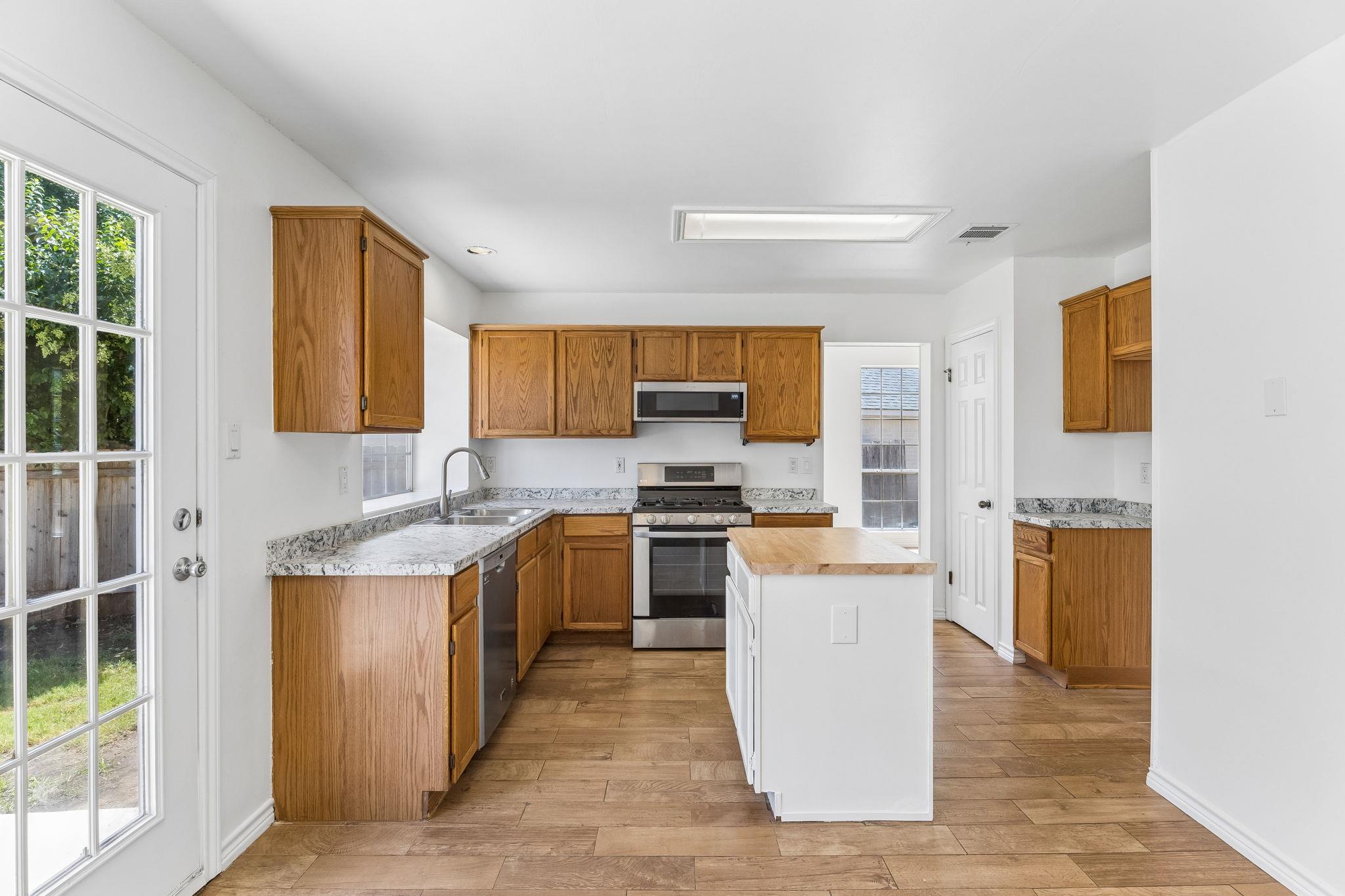 2800  Little Elm Trl, photo 4