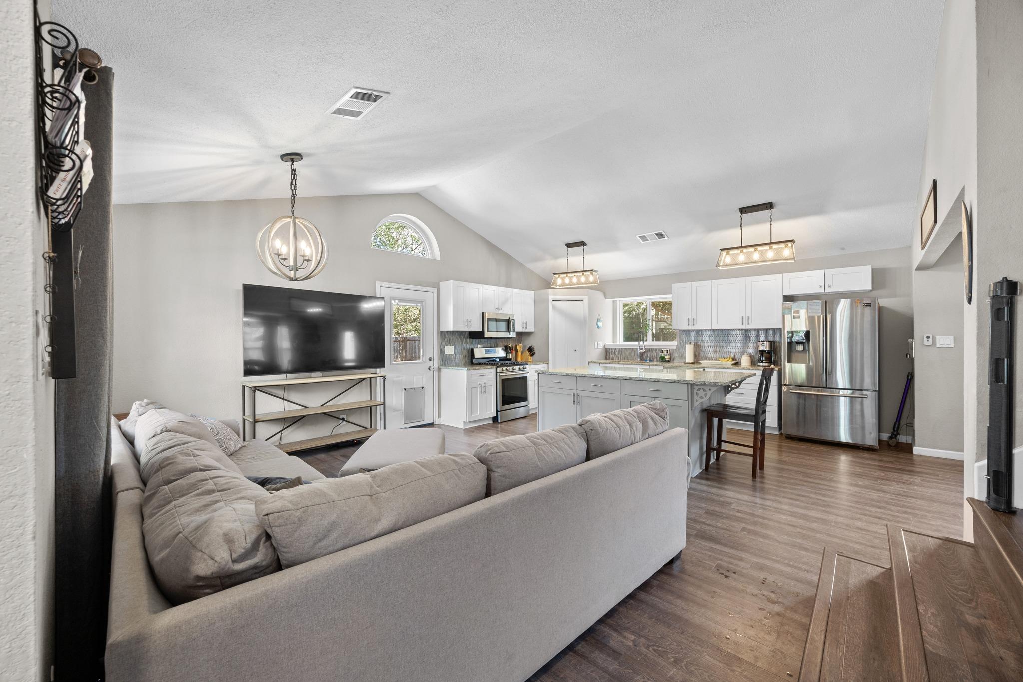 806  Brook Bnd, photo 6