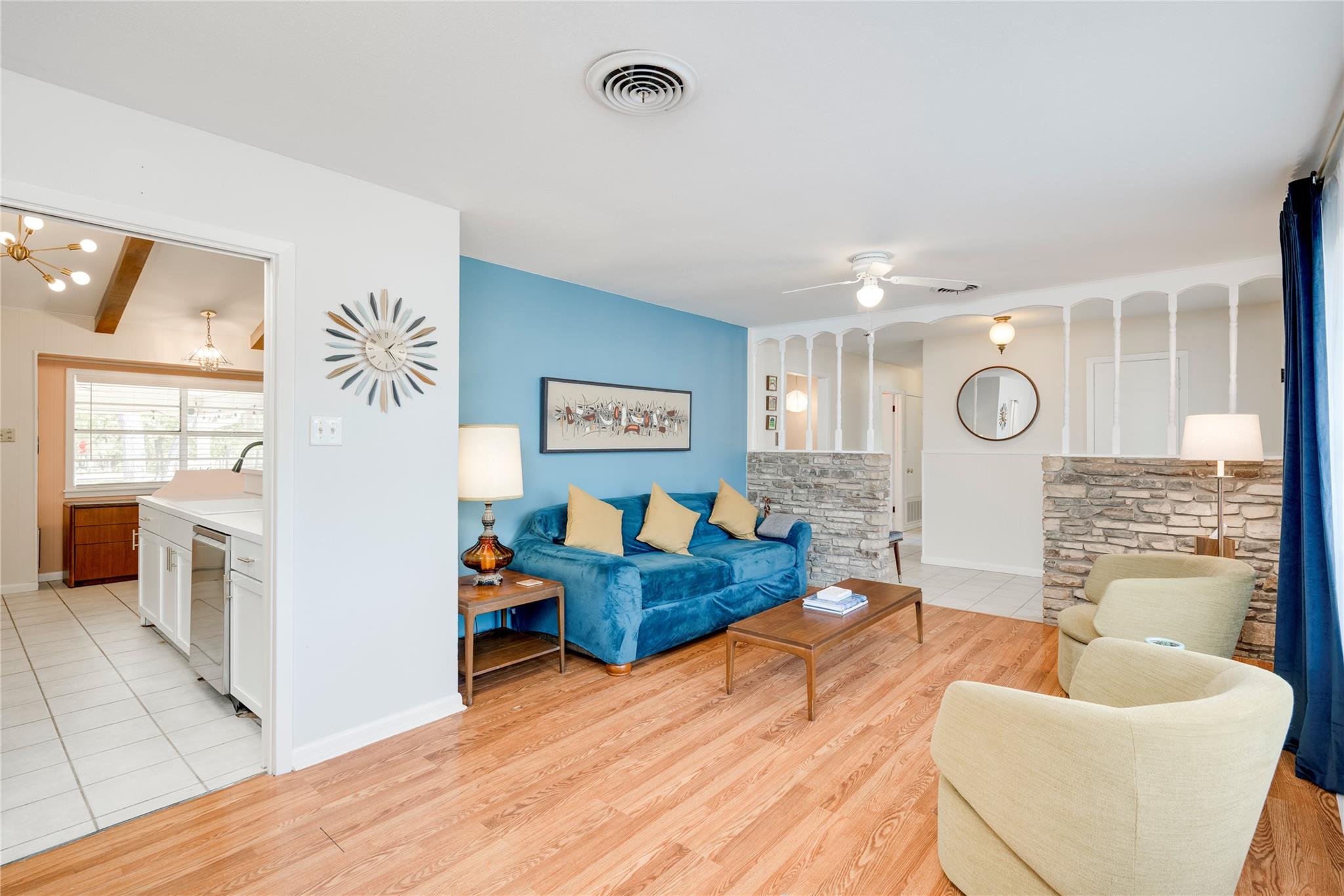 402  Suttles Ave, photo 8