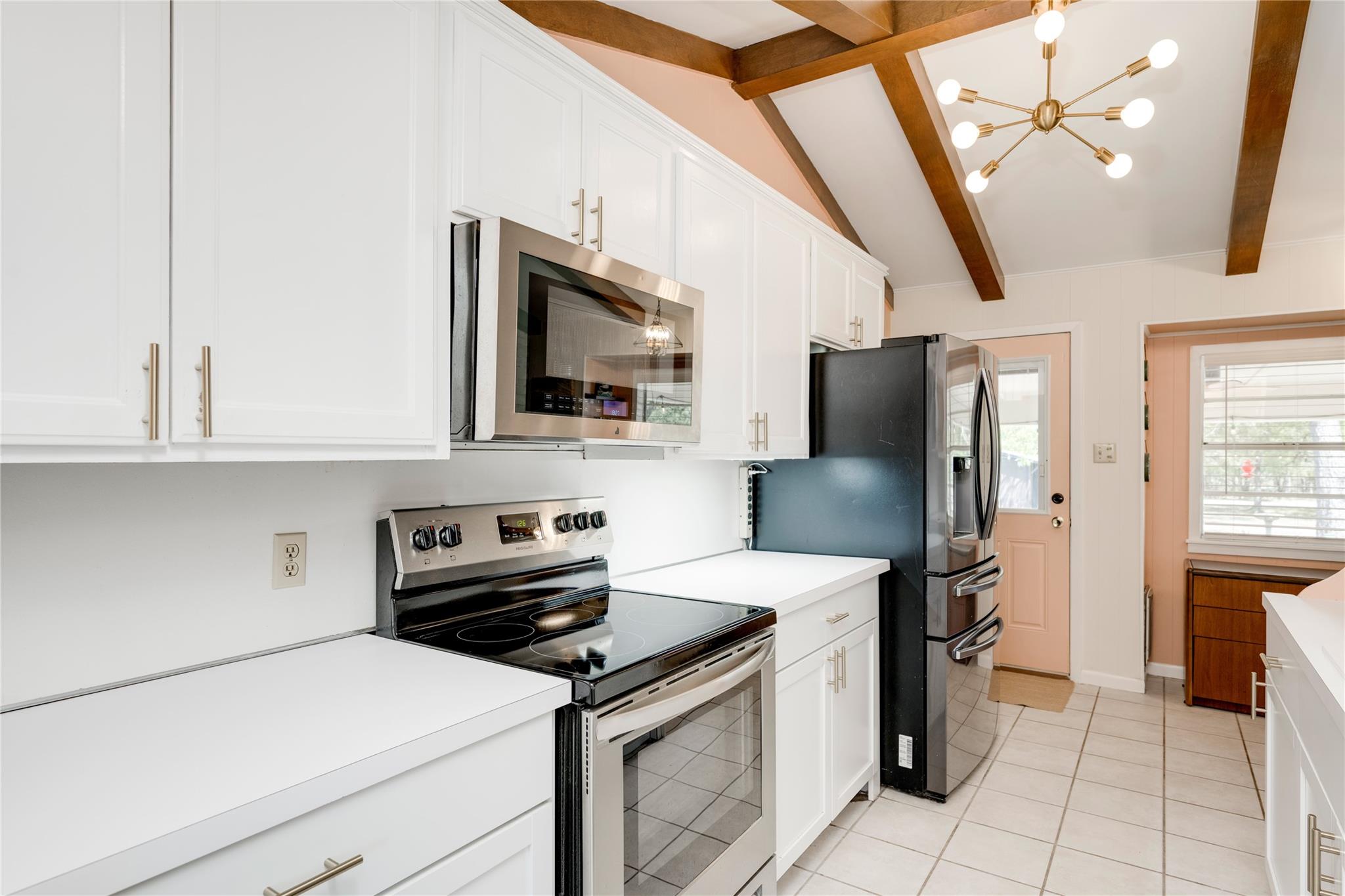 402  Suttles Ave, photo 9