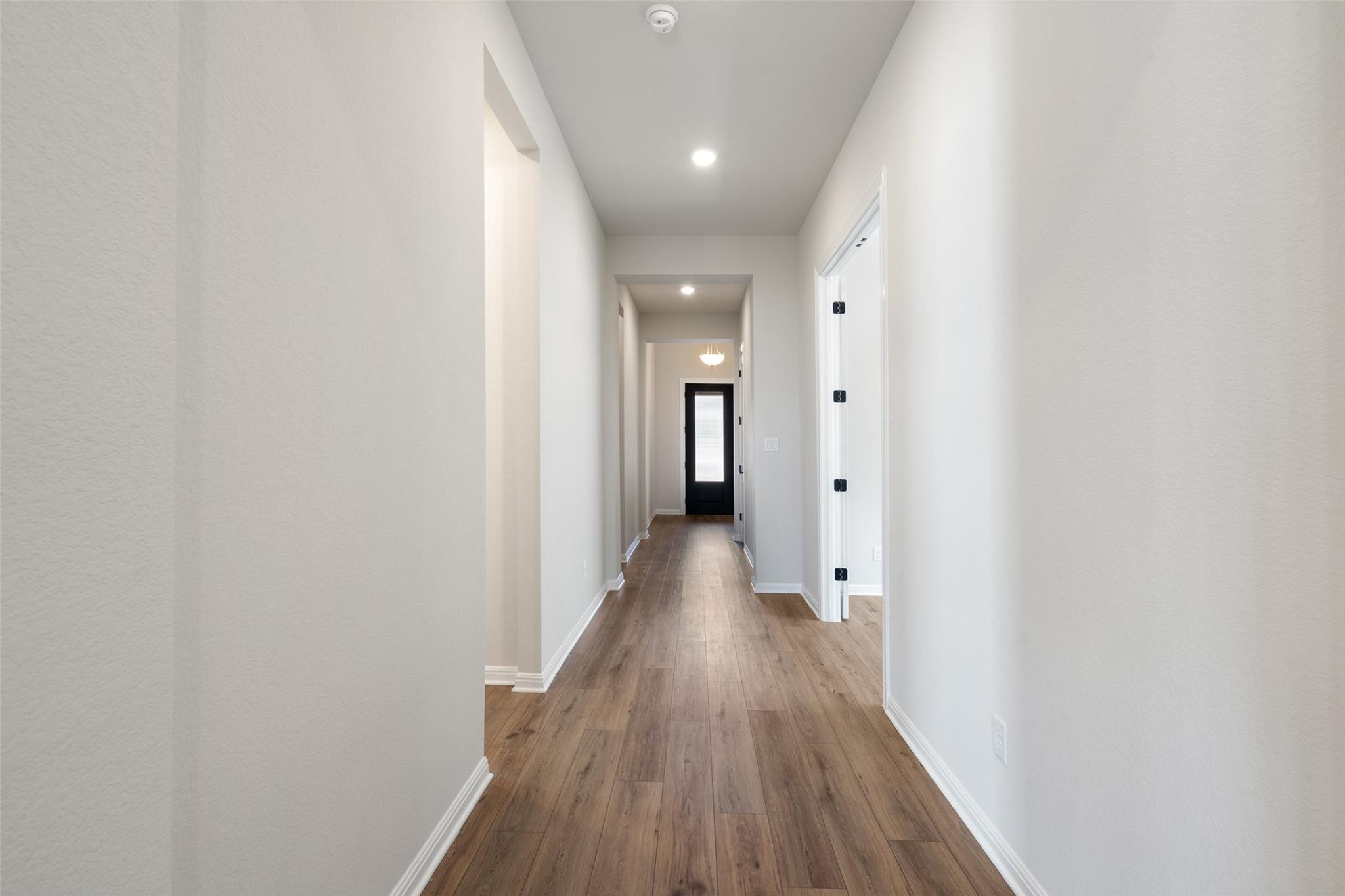 556  Redding Way, photo 11