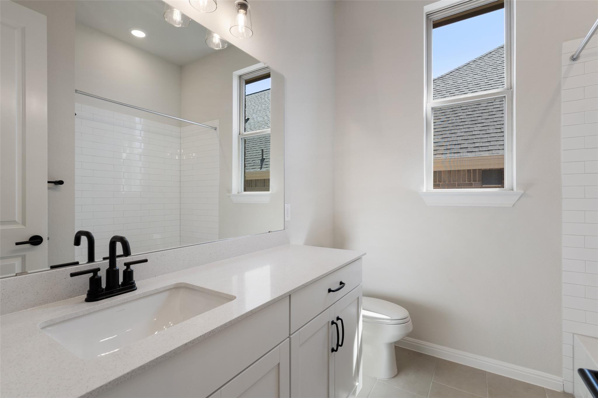 556  Redding Way, photo 5