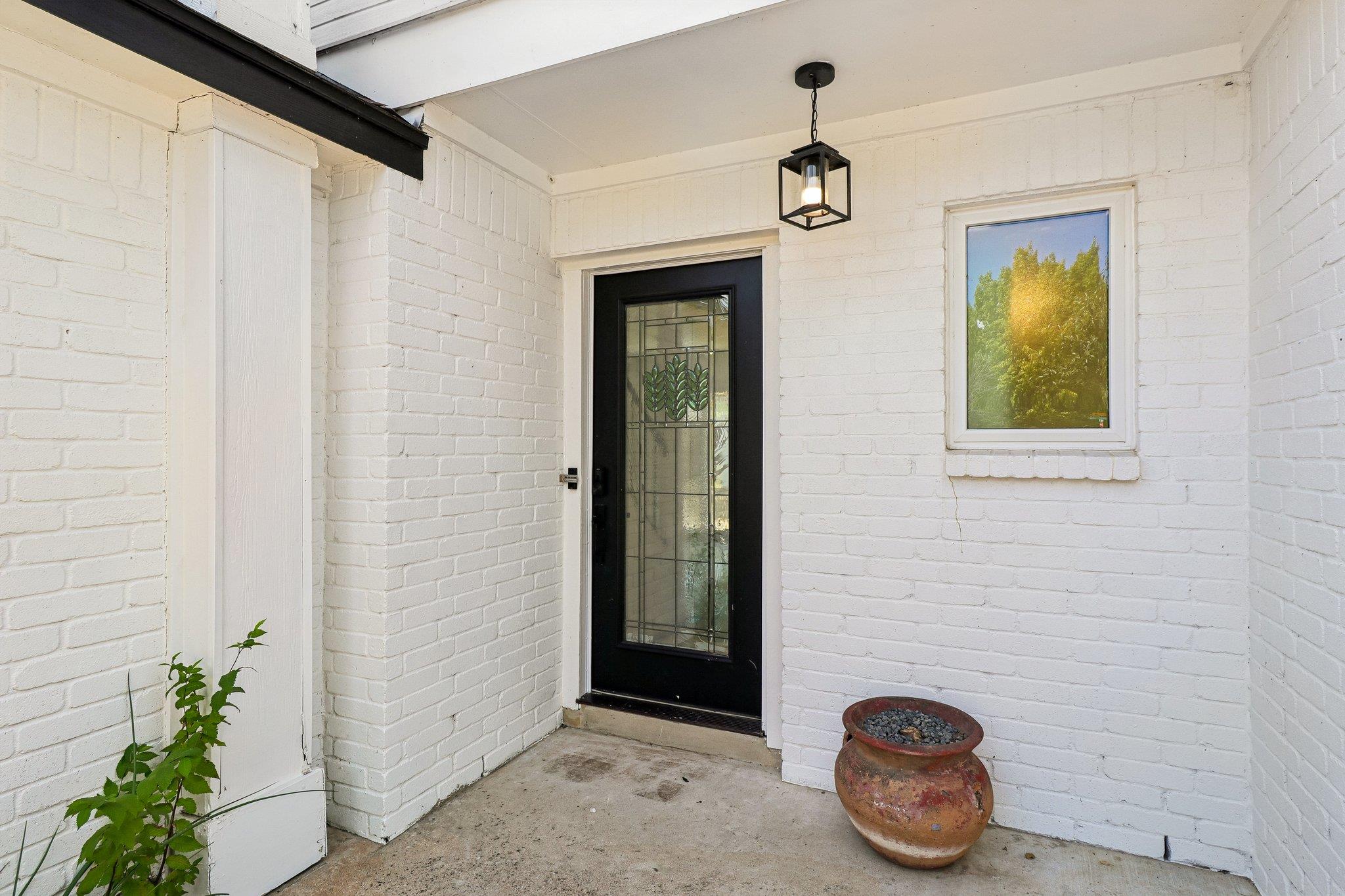 1101  Silverton Ct, photo 4