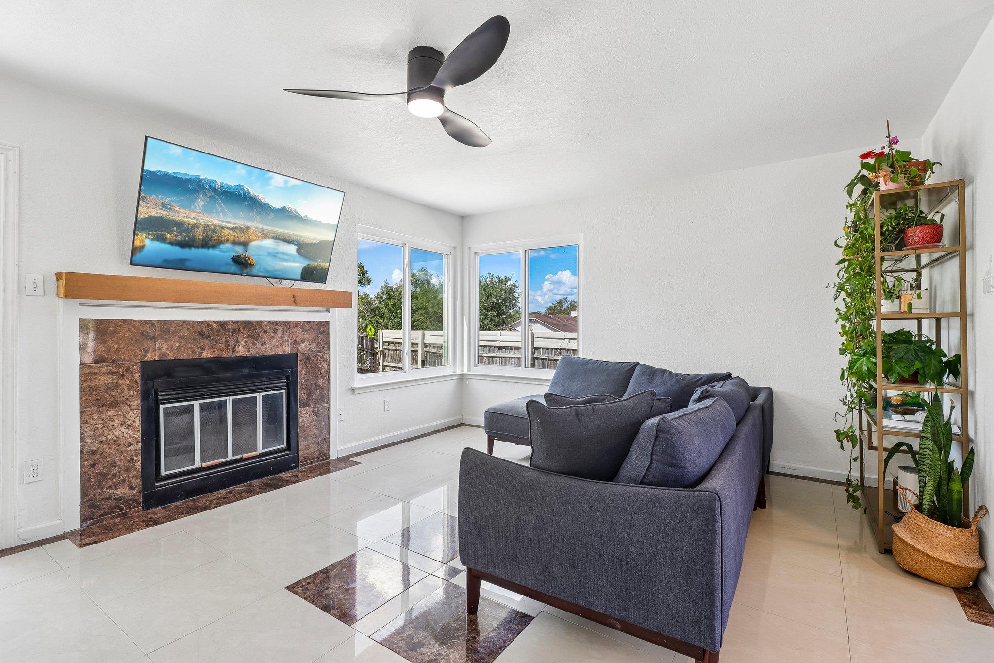 1101  Silverton Ct, photo 5