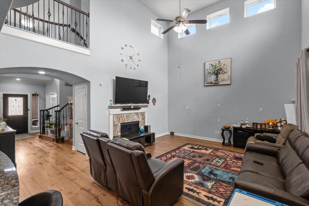 5851  Parma St, photo 8