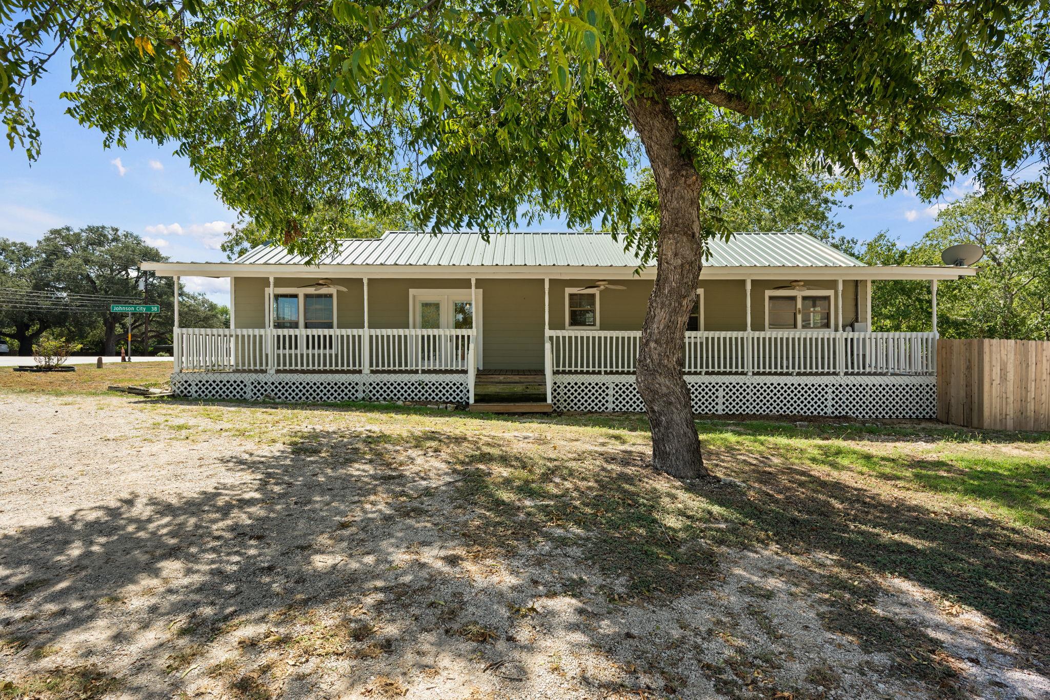808 N Water St, photo 3