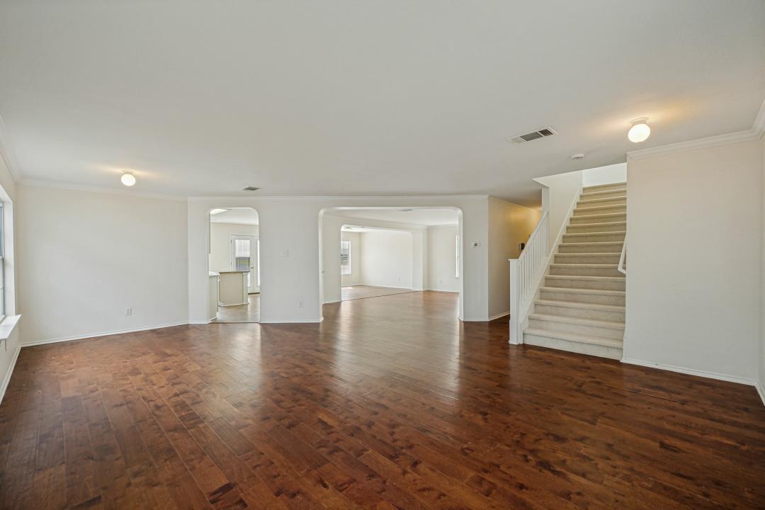 2219  Georgian Dr, photo 4