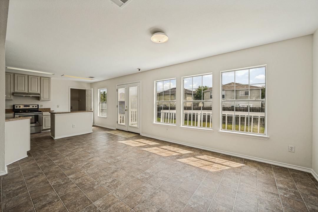 2219  Georgian Dr, photo 7