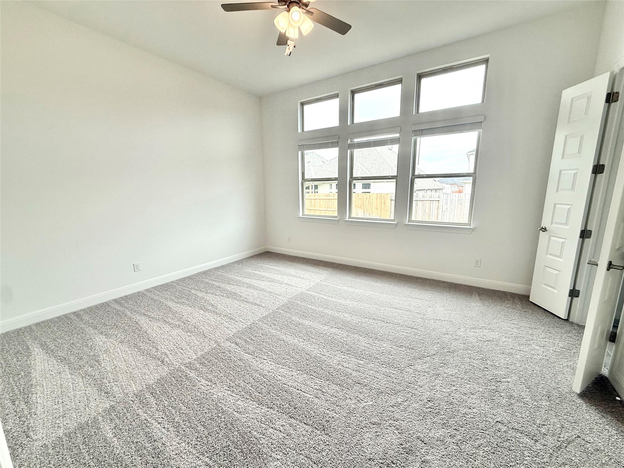 241  Mango Cir, photo 4