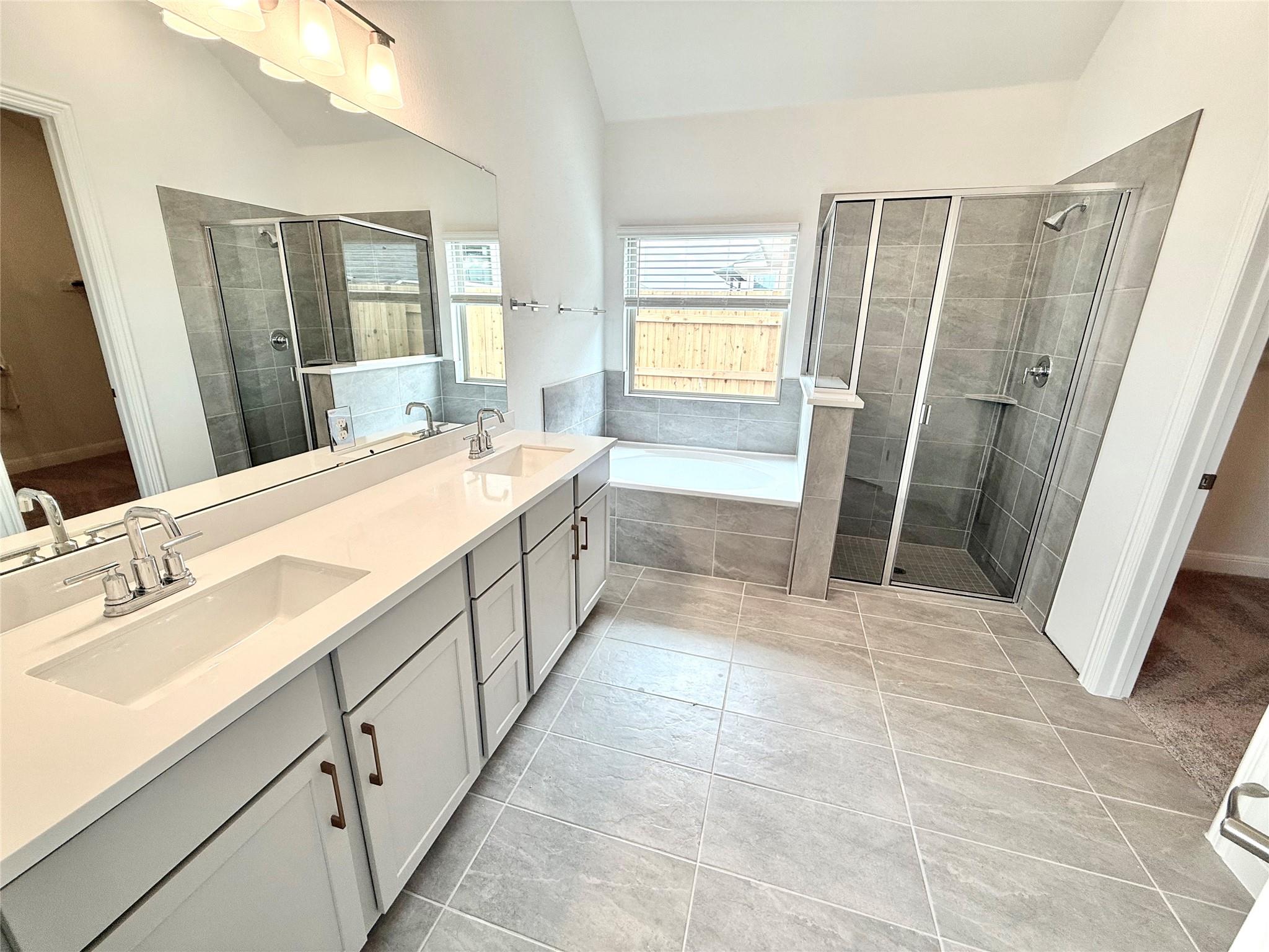 241  Mango Cir, photo 5
