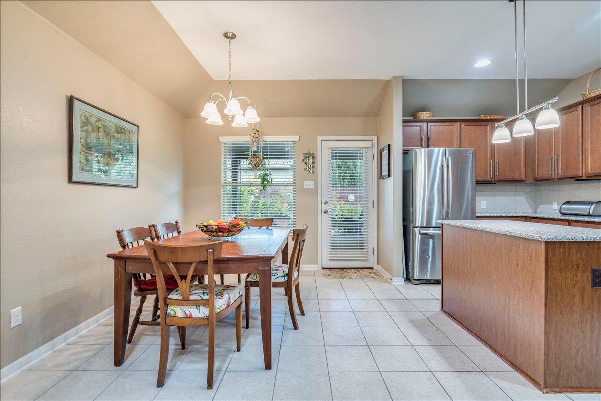 172  Mistflower Ln, photo 12