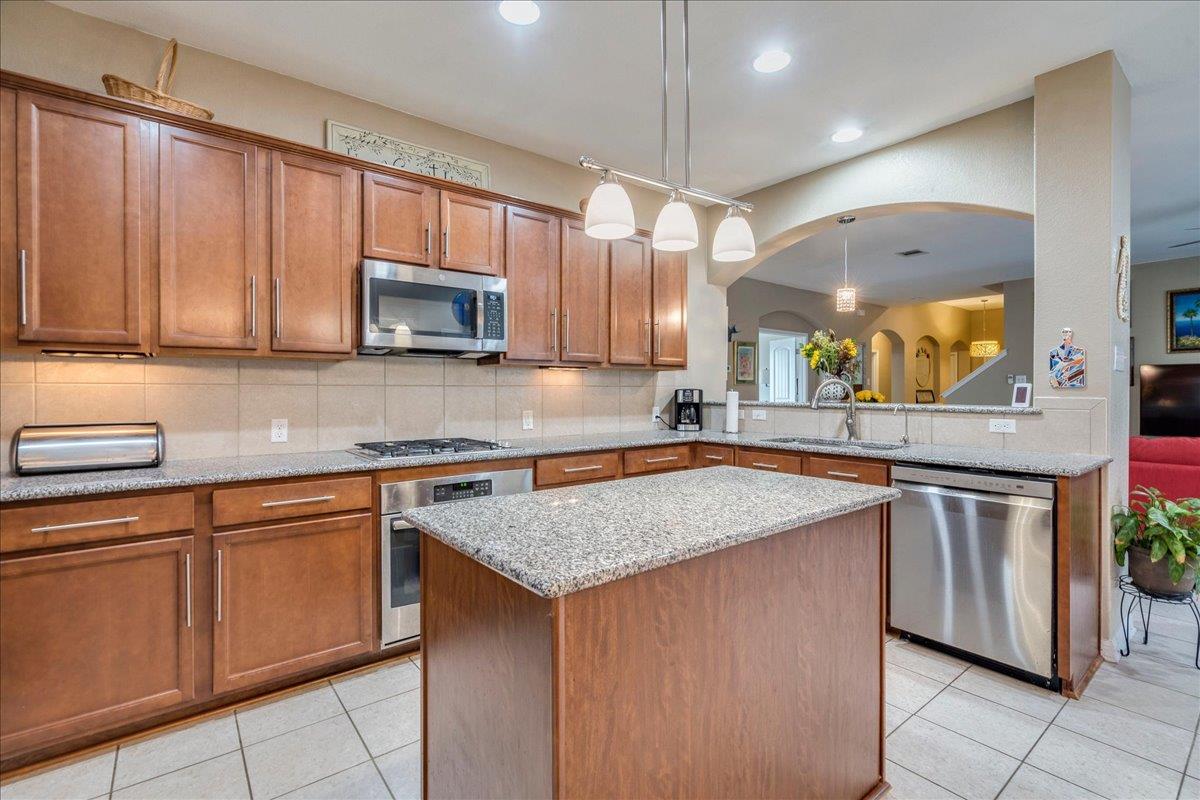 172  Mistflower Ln, photo 10