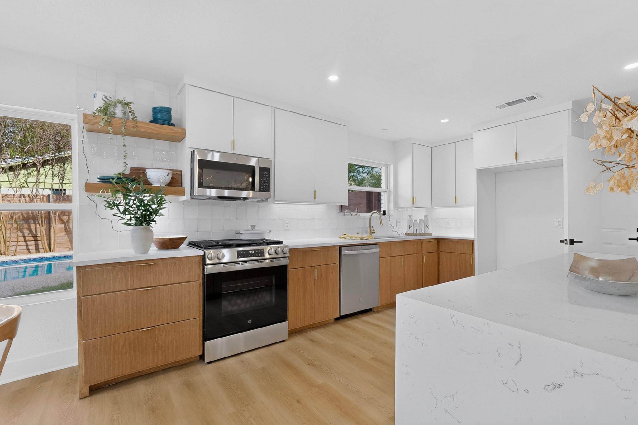 11513  June Dr, photo 2