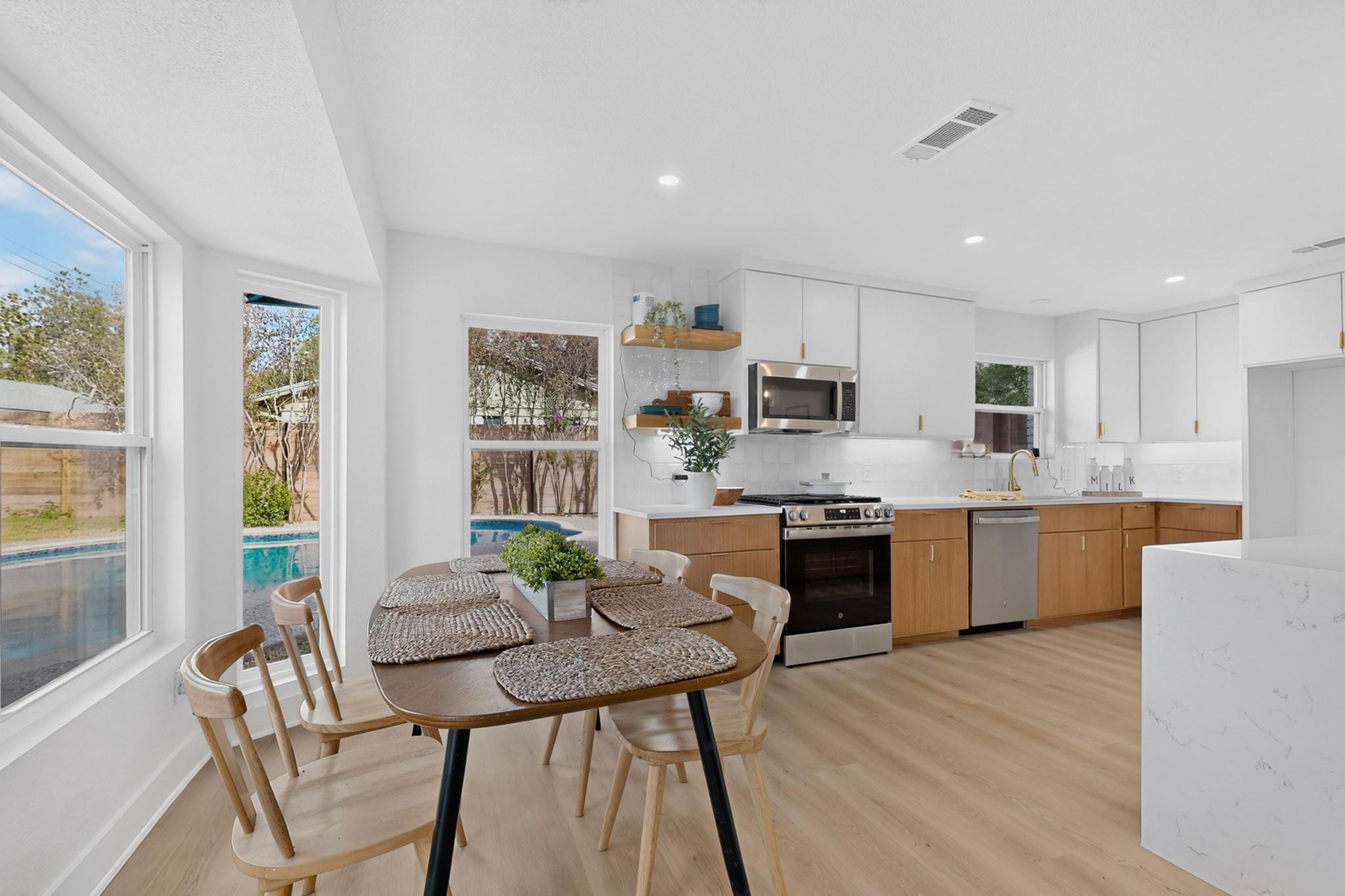 11513  June Dr, photo 5