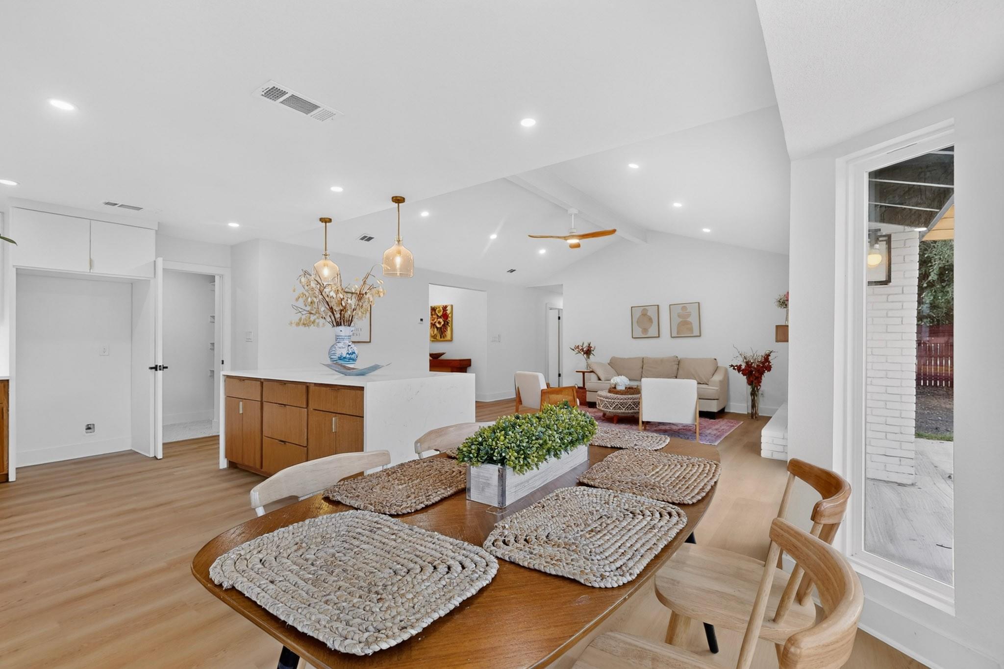 11513  June Dr, photo 7