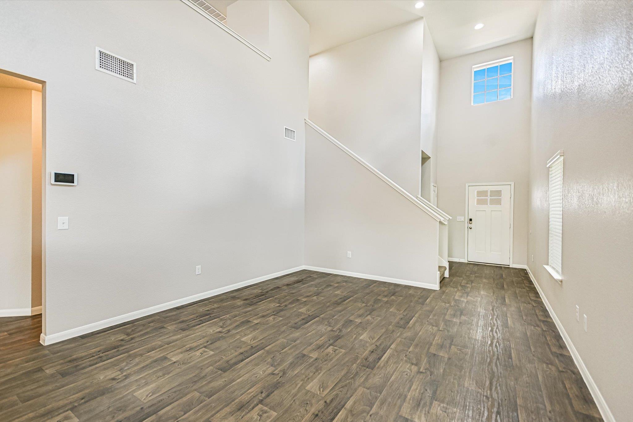 3417  Couch Dr, photo 2