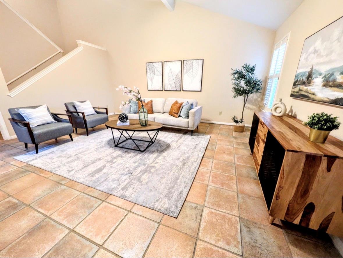 8904  Mount Bartlett Dr, photo 3