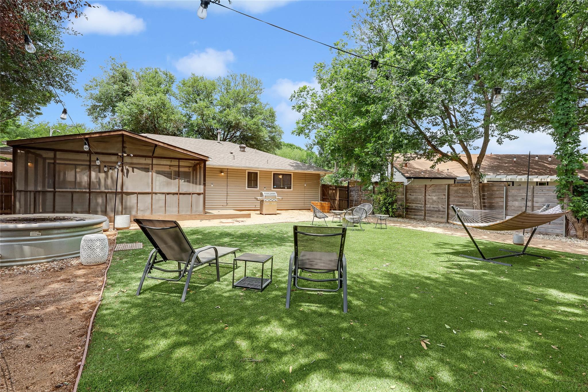 307  Thistlewood Dr, photo 8