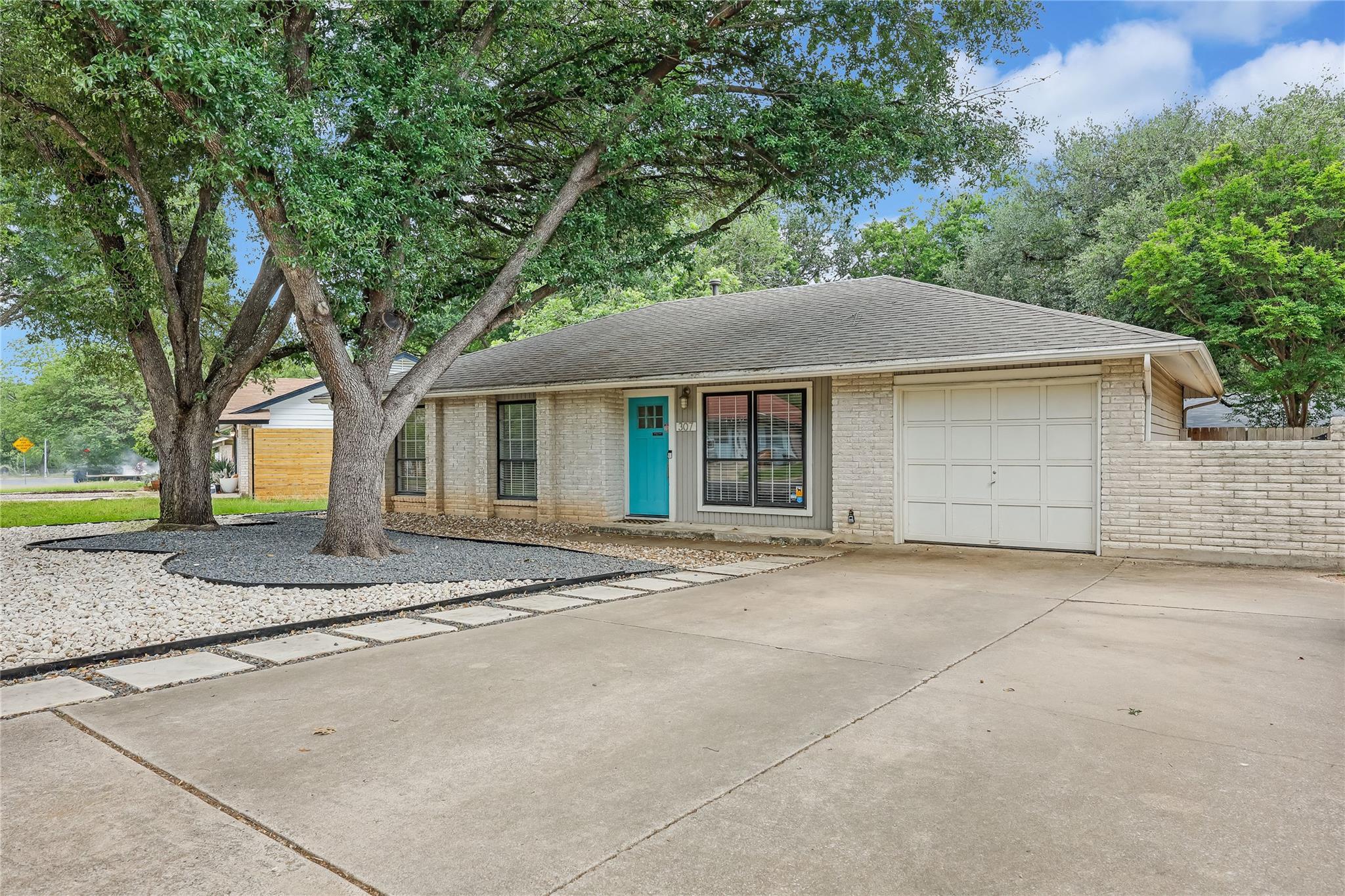 307  Thistlewood Dr, photo 9