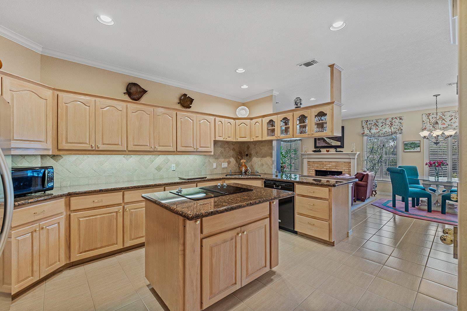 8807  Smoketree Cv, photo 9