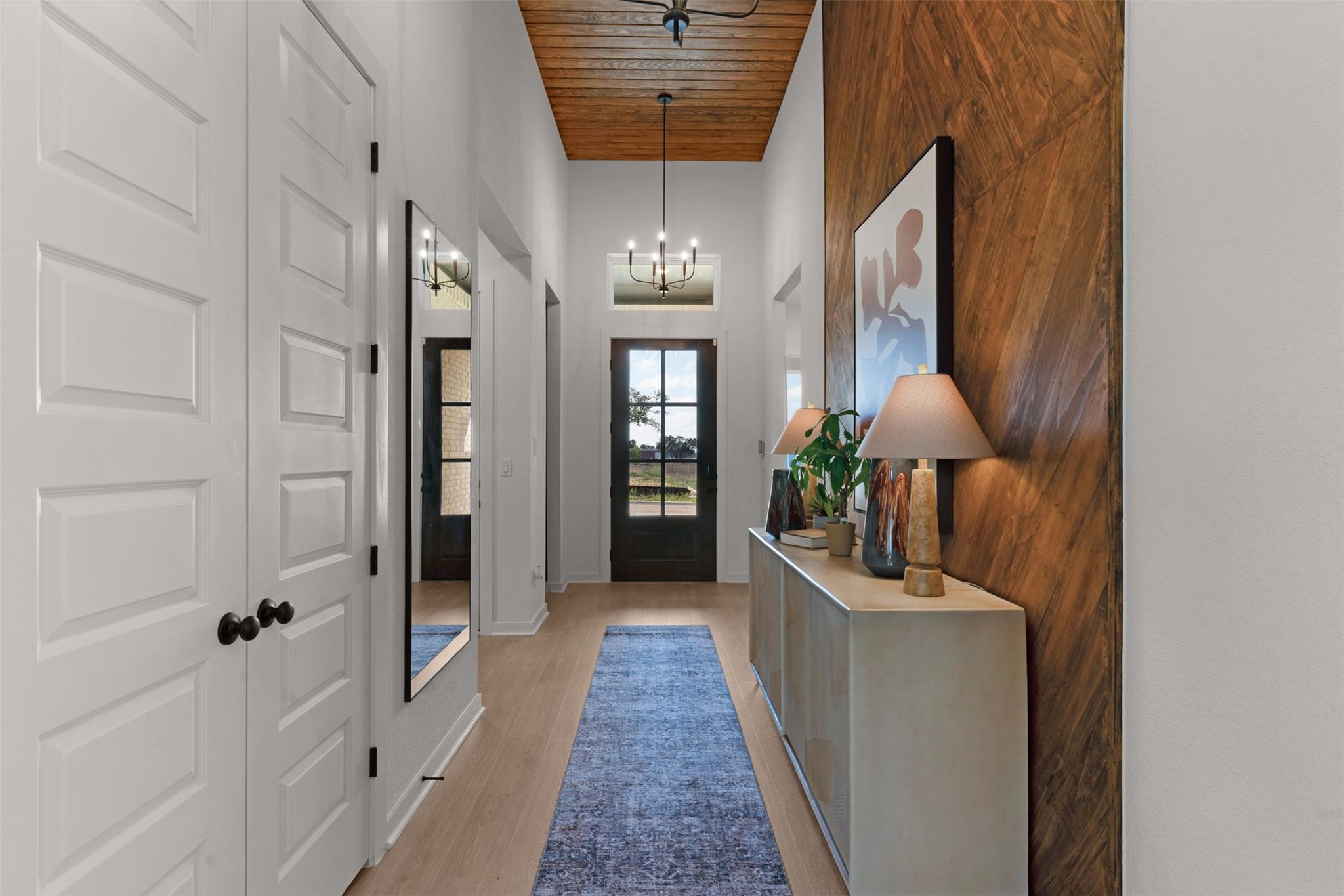 4754  Regents Pl, photo 3
