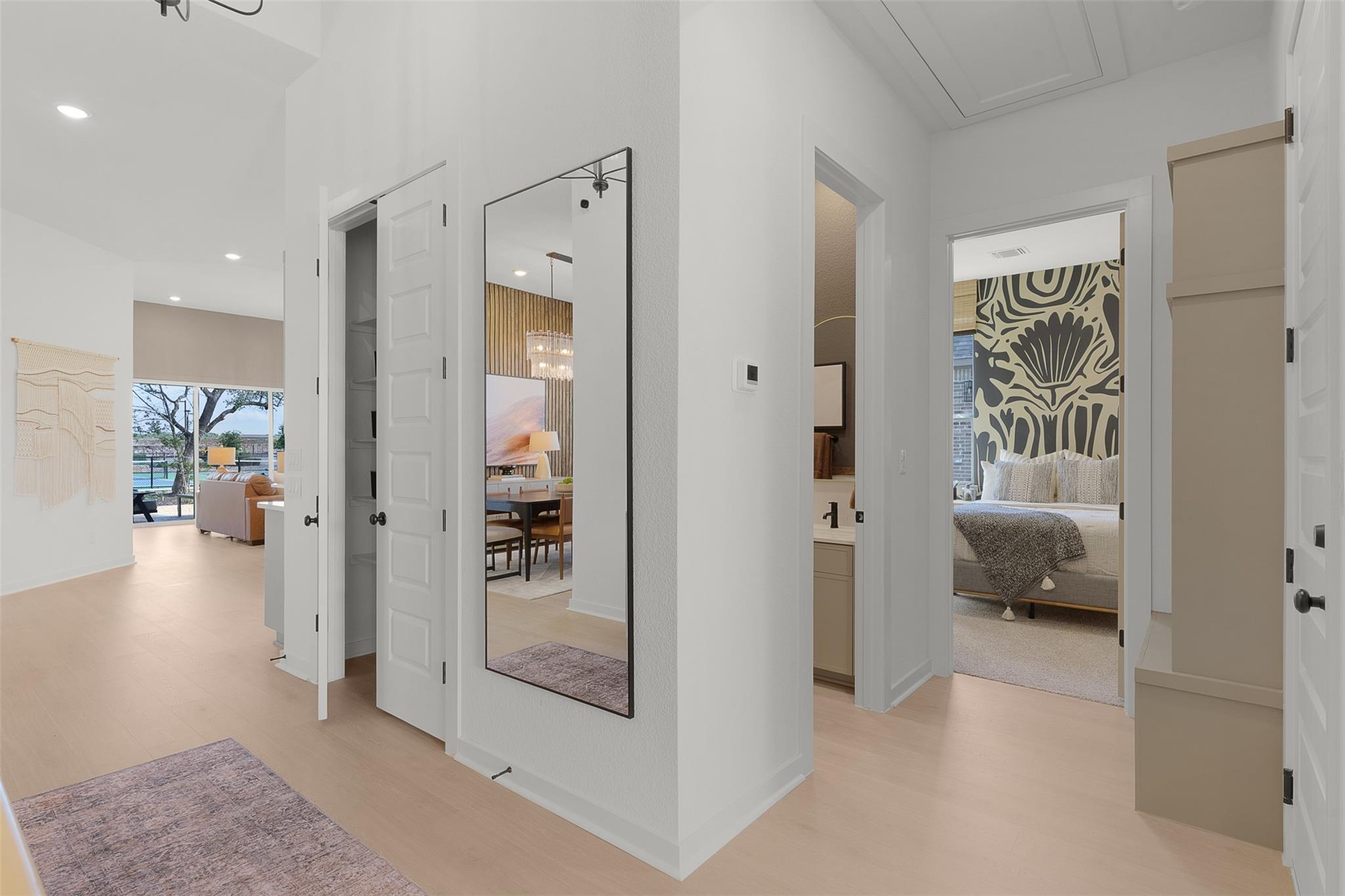 4754  Regents Pl, photo 8